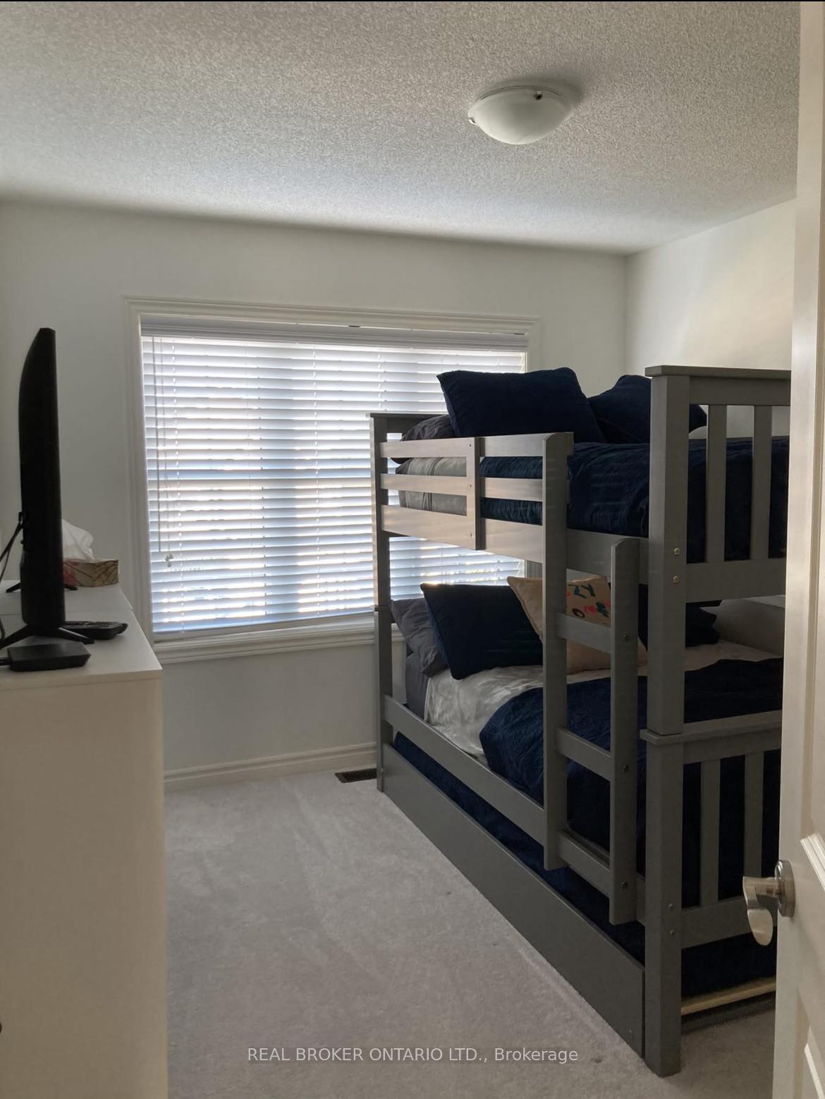 Photo 11 of 102 Elephant Hill Drive, Clarington, Bowmanville — HOMEH