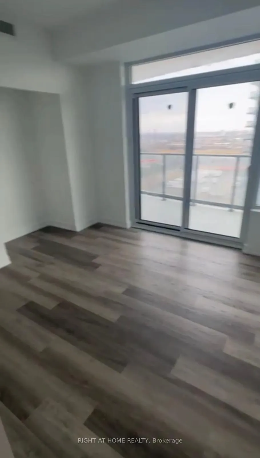 Photo 10 of Unit 1708, 1435 Celebration Drive, Pickering, Bay Ridges — HOMEH