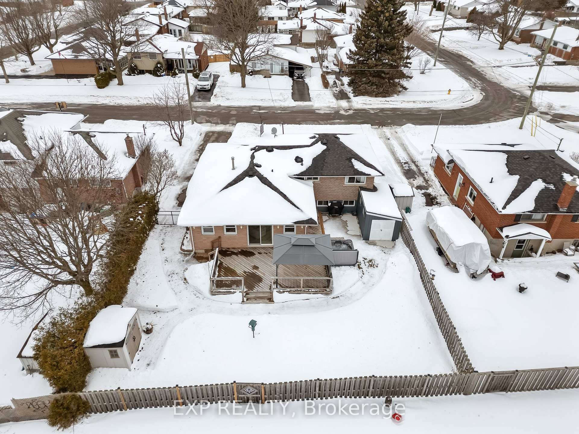 Photo 4 of 639 Hayden Crescent, Cobourg — HOMEH