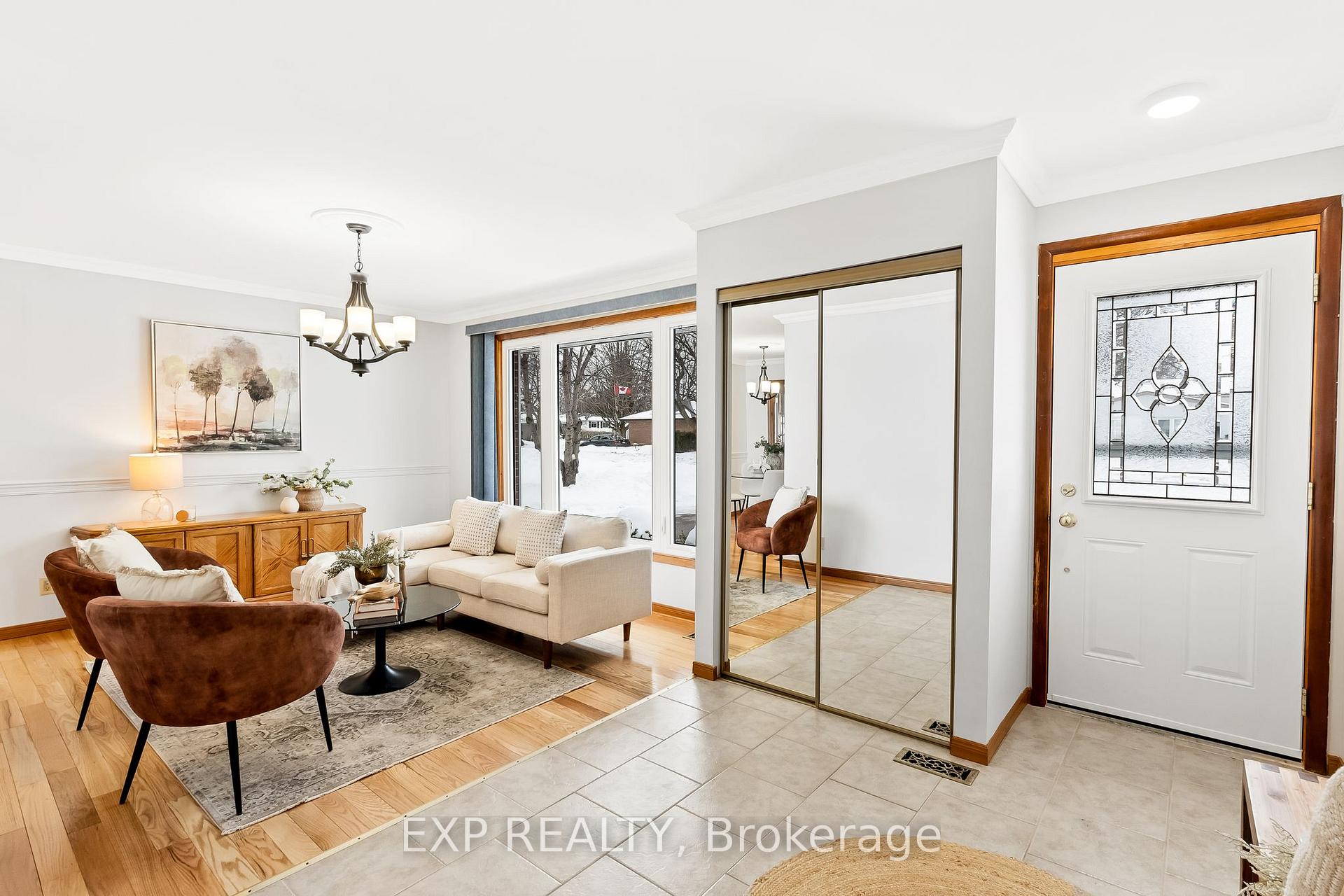 Photo 8 of 639 Hayden Crescent, Cobourg — HOMEH