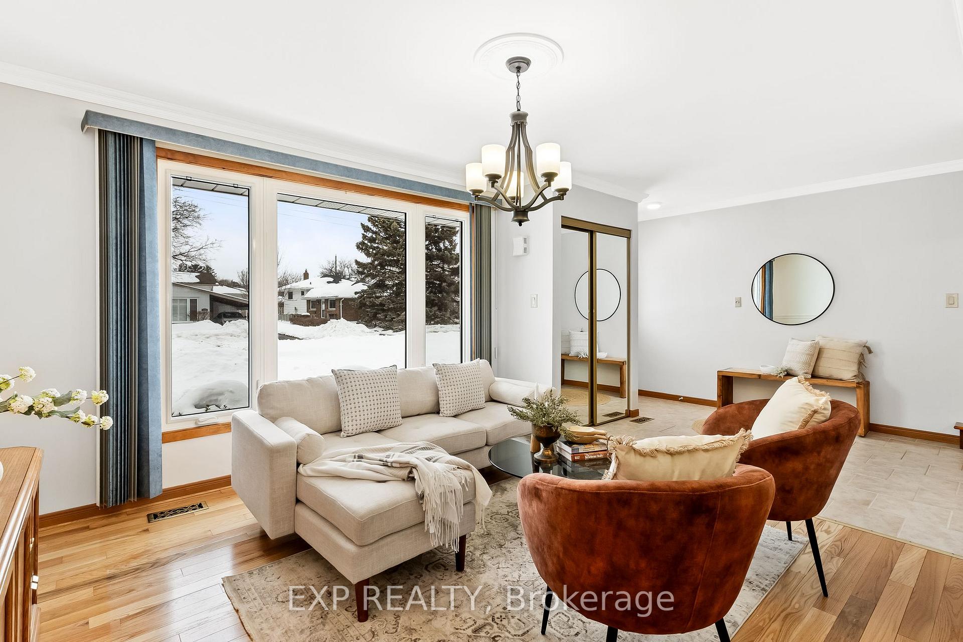 Photo 10 of 639 Hayden Crescent, Cobourg — HOMEH