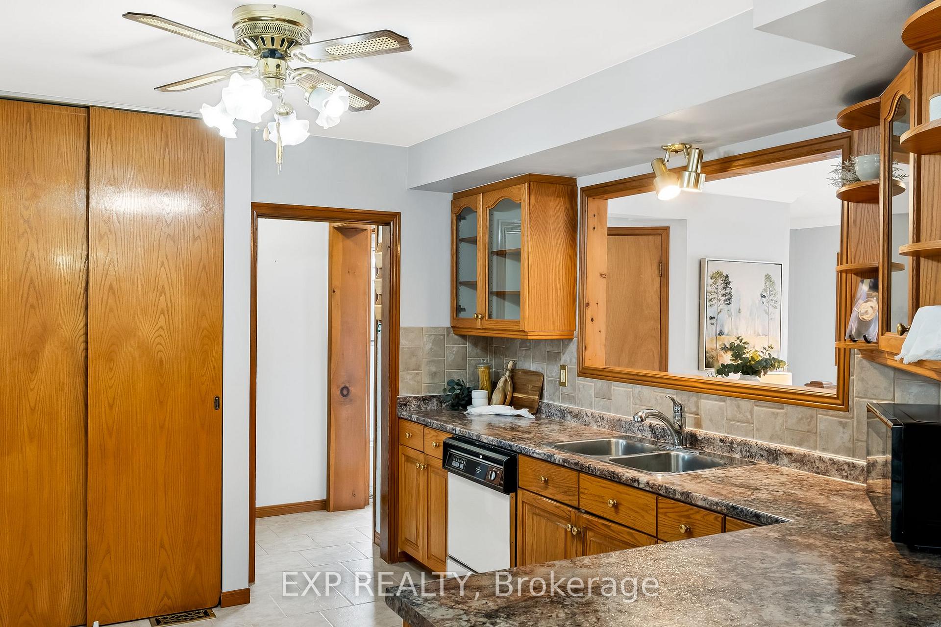 Photo 15 of 639 Hayden Crescent, Cobourg — HOMEH