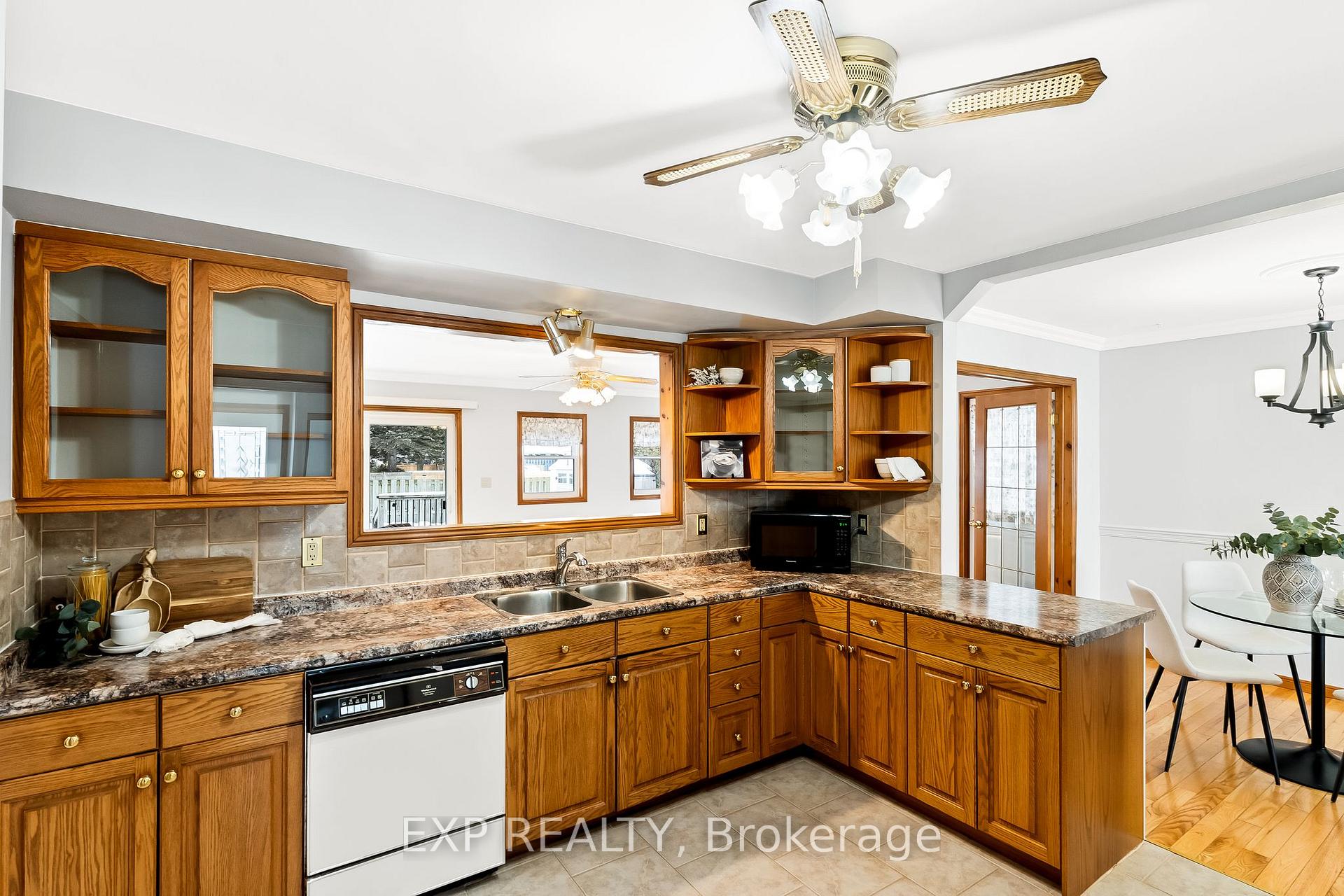 Photo 17 of 639 Hayden Crescent, Cobourg — HOMEH