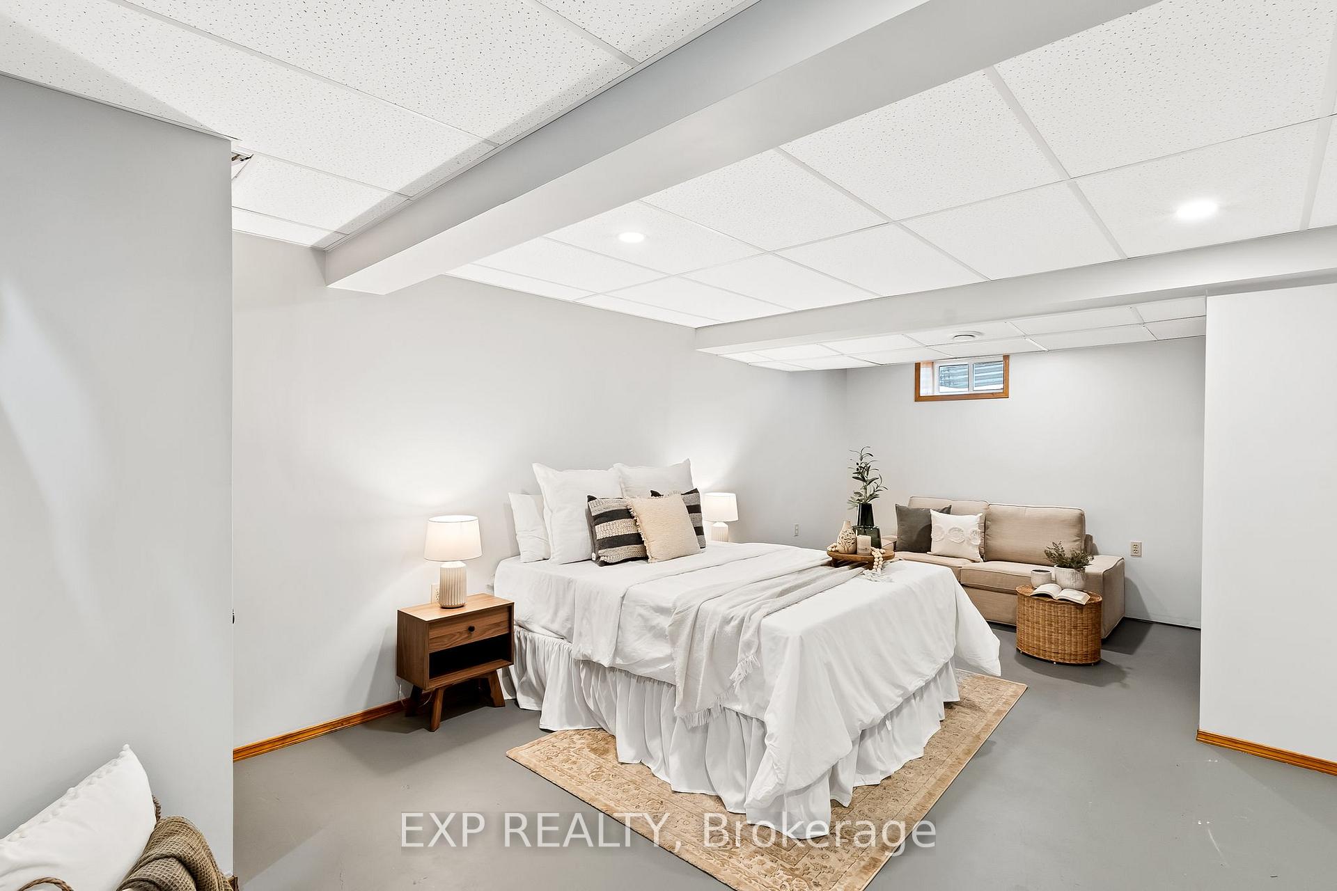 Photo 35 of 639 Hayden Crescent, Cobourg — HOMEH