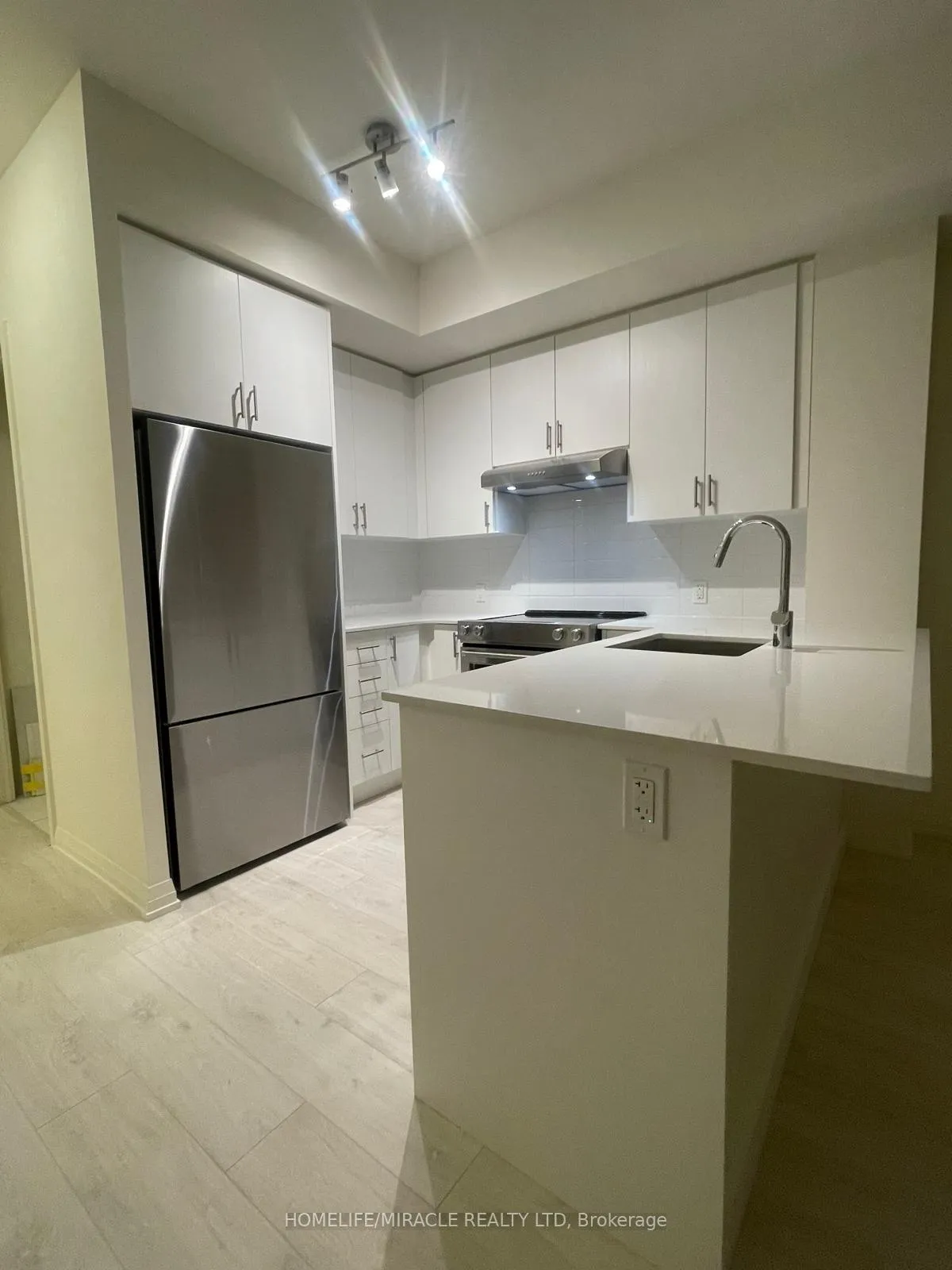 Photo 7 of Unit 416, 8960 Jane Street, Vaughan, Concord — HOMEH