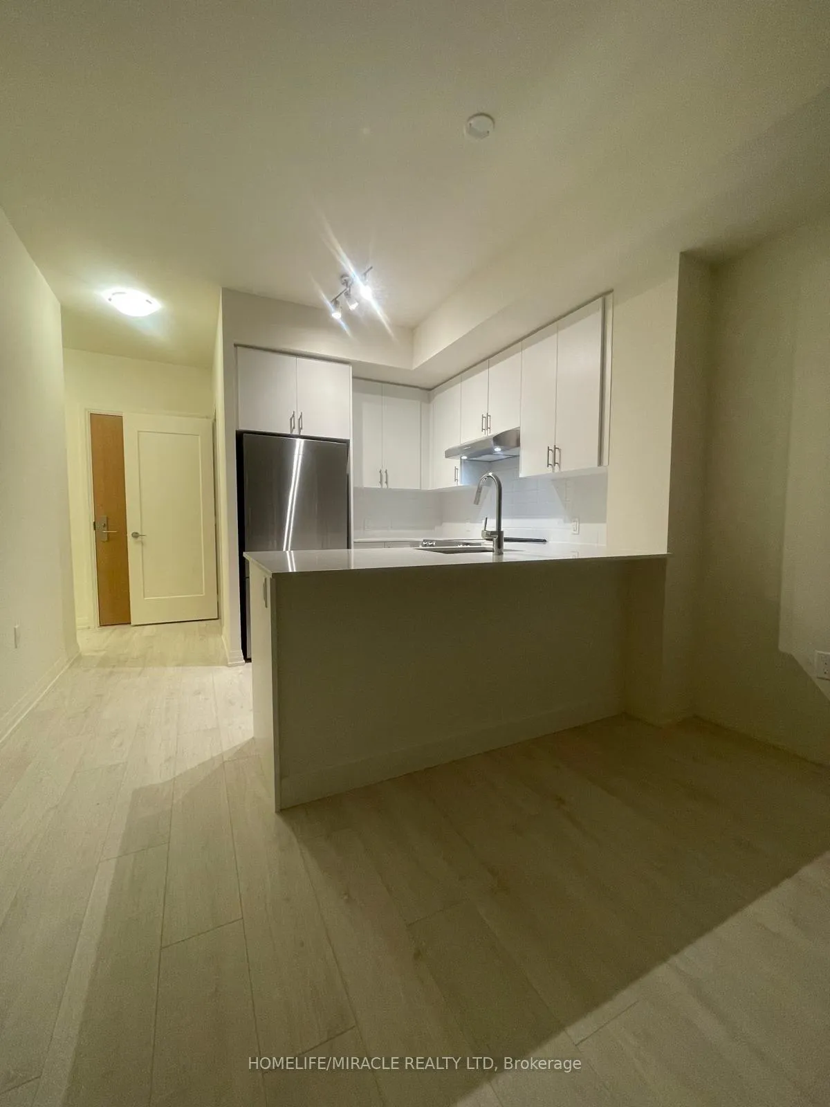 Photo 9 of Unit 416, 8960 Jane Street, Vaughan, Concord — HOMEH