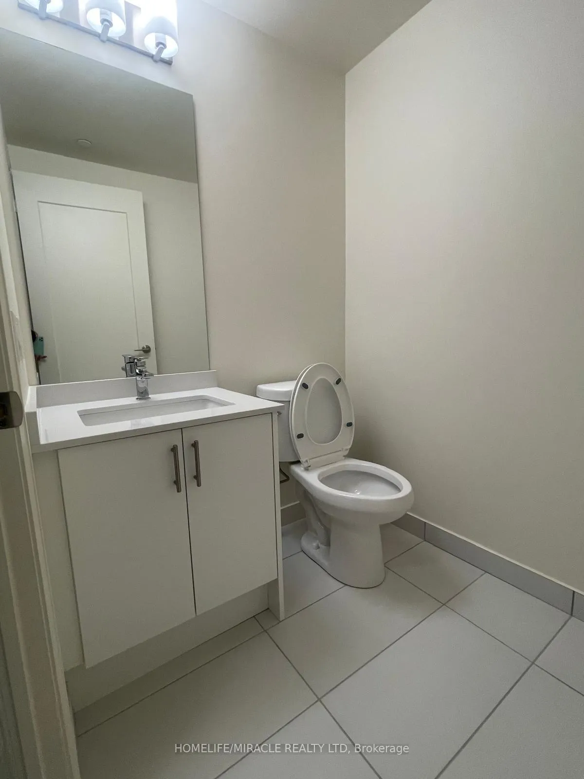 Photo 11 of Unit 416, 8960 Jane Street, Vaughan, Concord — HOMEH