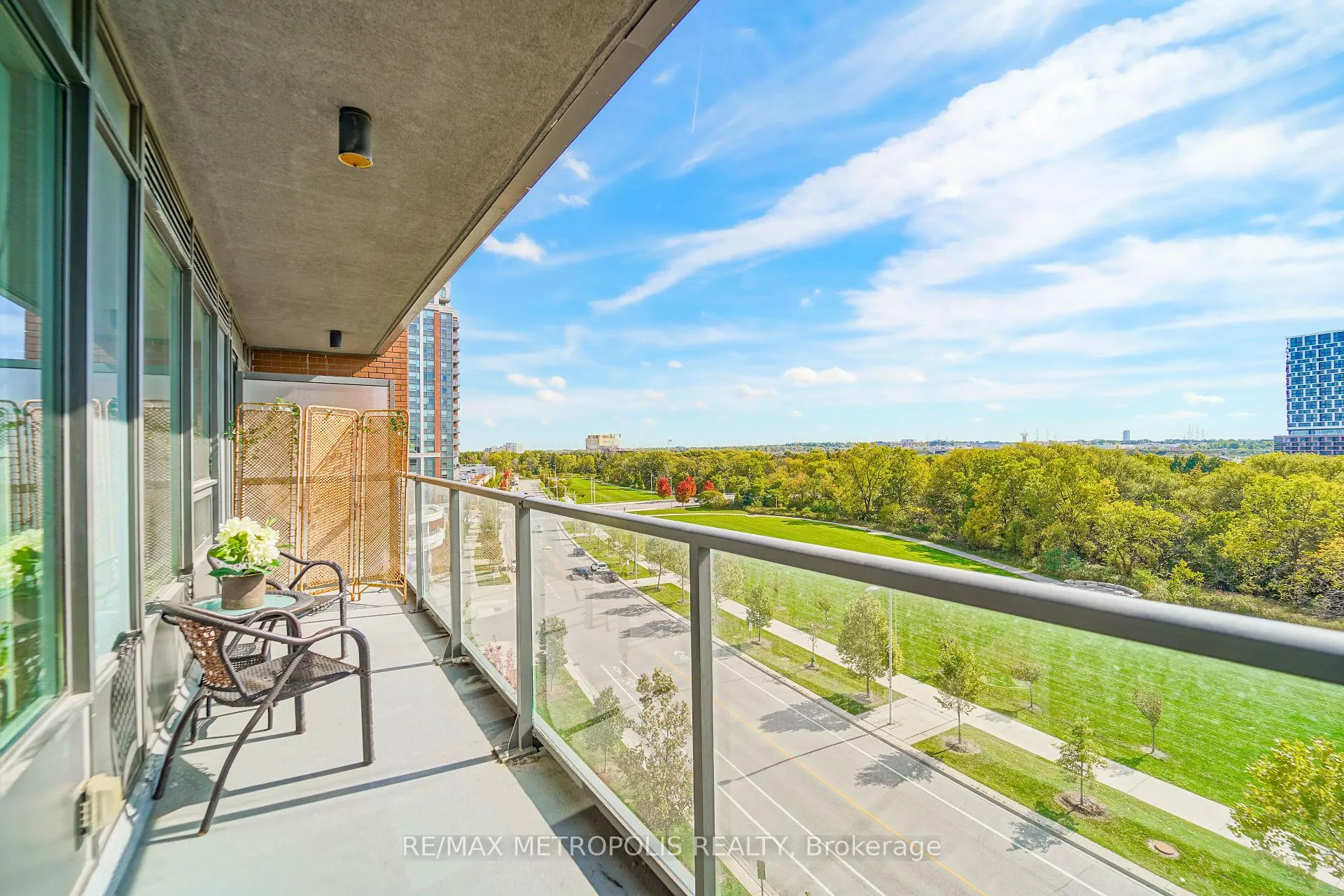 Photo 16 of Unit 819, 18 Uptown Drive, Markham, Unionville — HOMEH