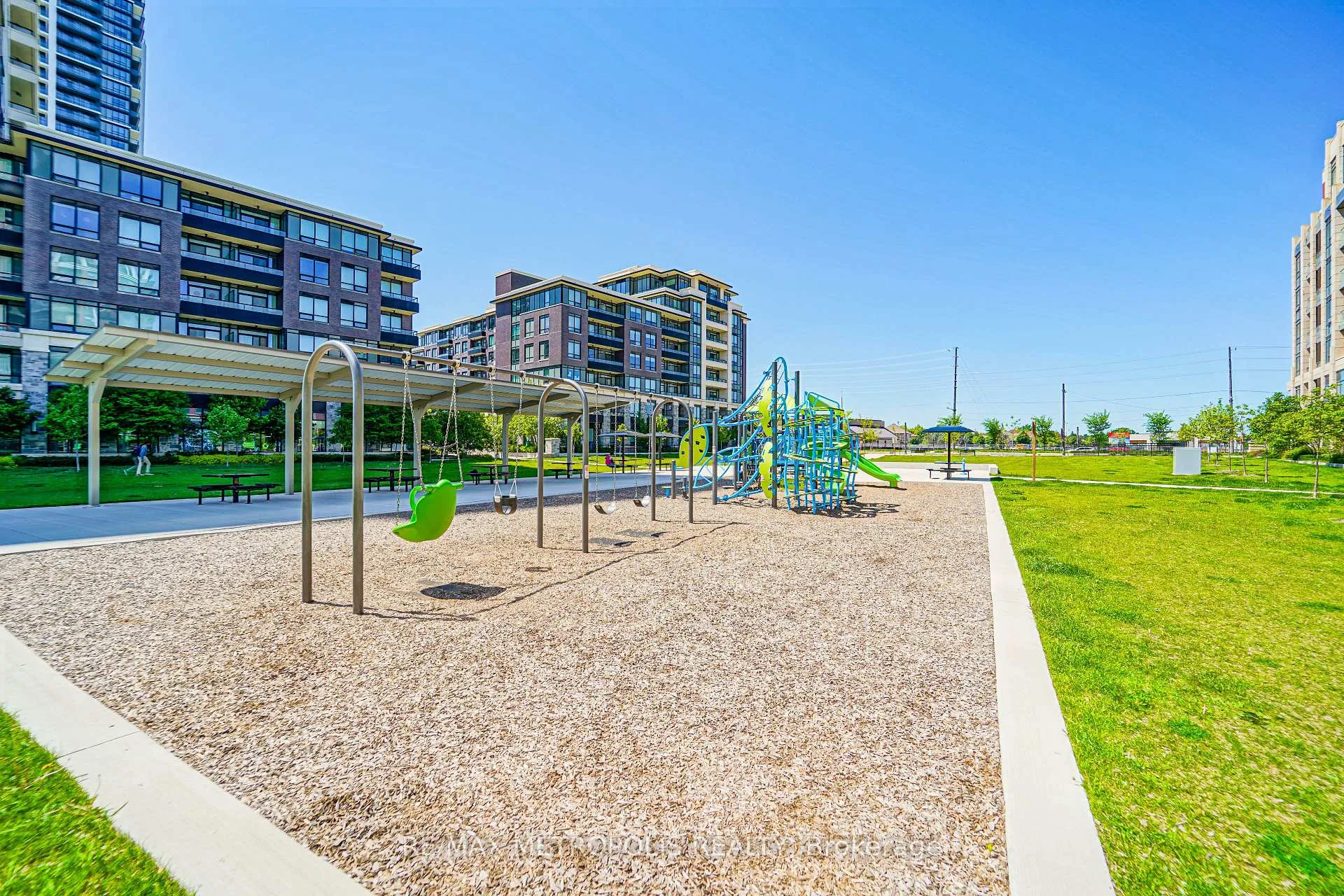 Photo 26 of Unit 819, 18 Uptown Drive, Markham, Unionville — HOMEH