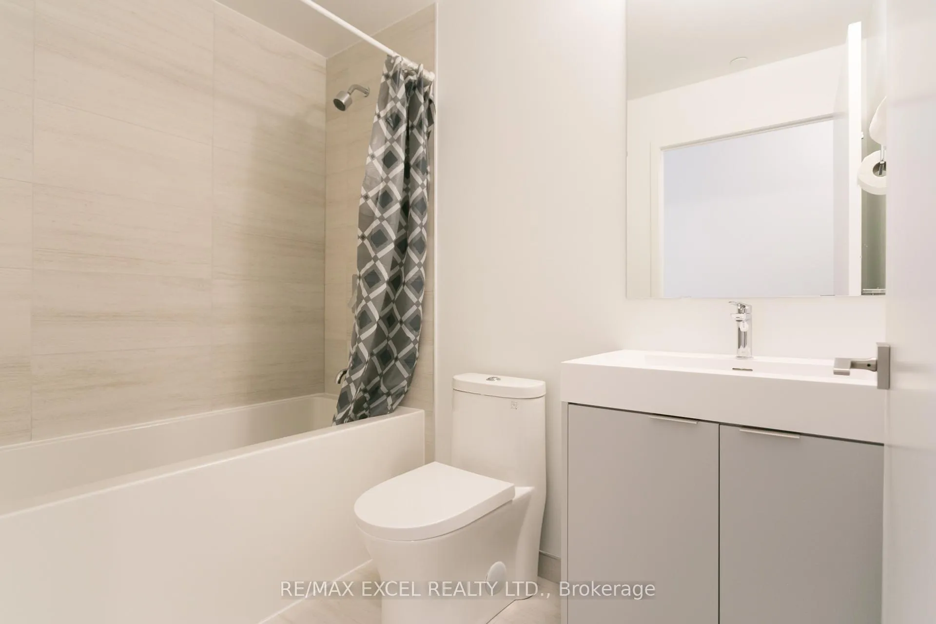 Photo 15 of Unit 818, 10 Abeja Street N, Vaughan, Concord — HOMEH