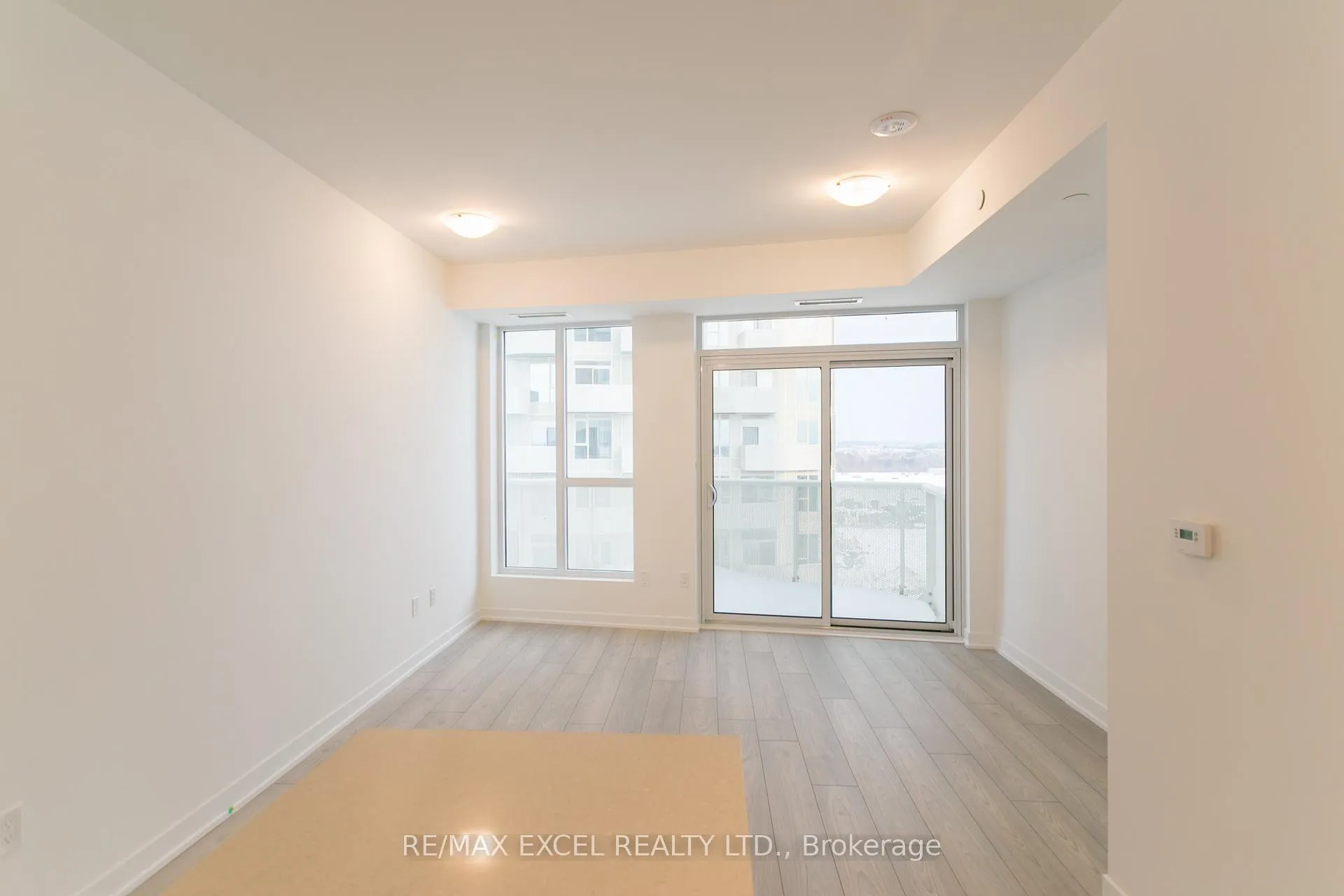 Photo 16 of Unit 818, 10 Abeja Street N, Vaughan, Concord — HOMEH