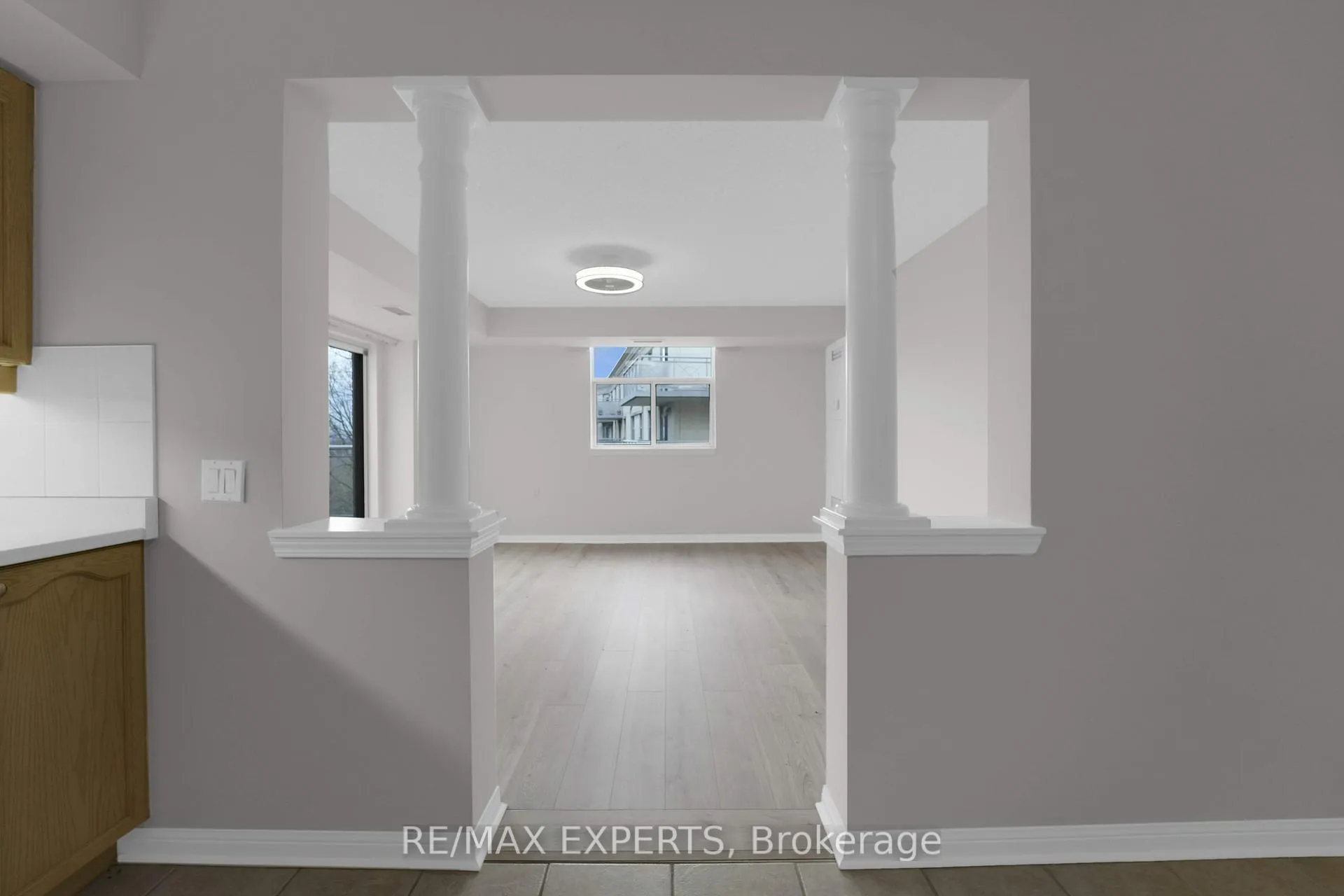 Photo 15 of Unit 406, 2502 Rutherford Road, Vaughan, Maple — HOMEH