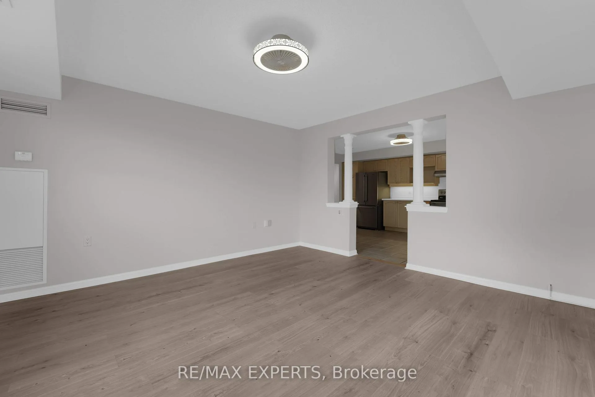 Photo 18 of Unit 406, 2502 Rutherford Road, Vaughan, Maple — HOMEH