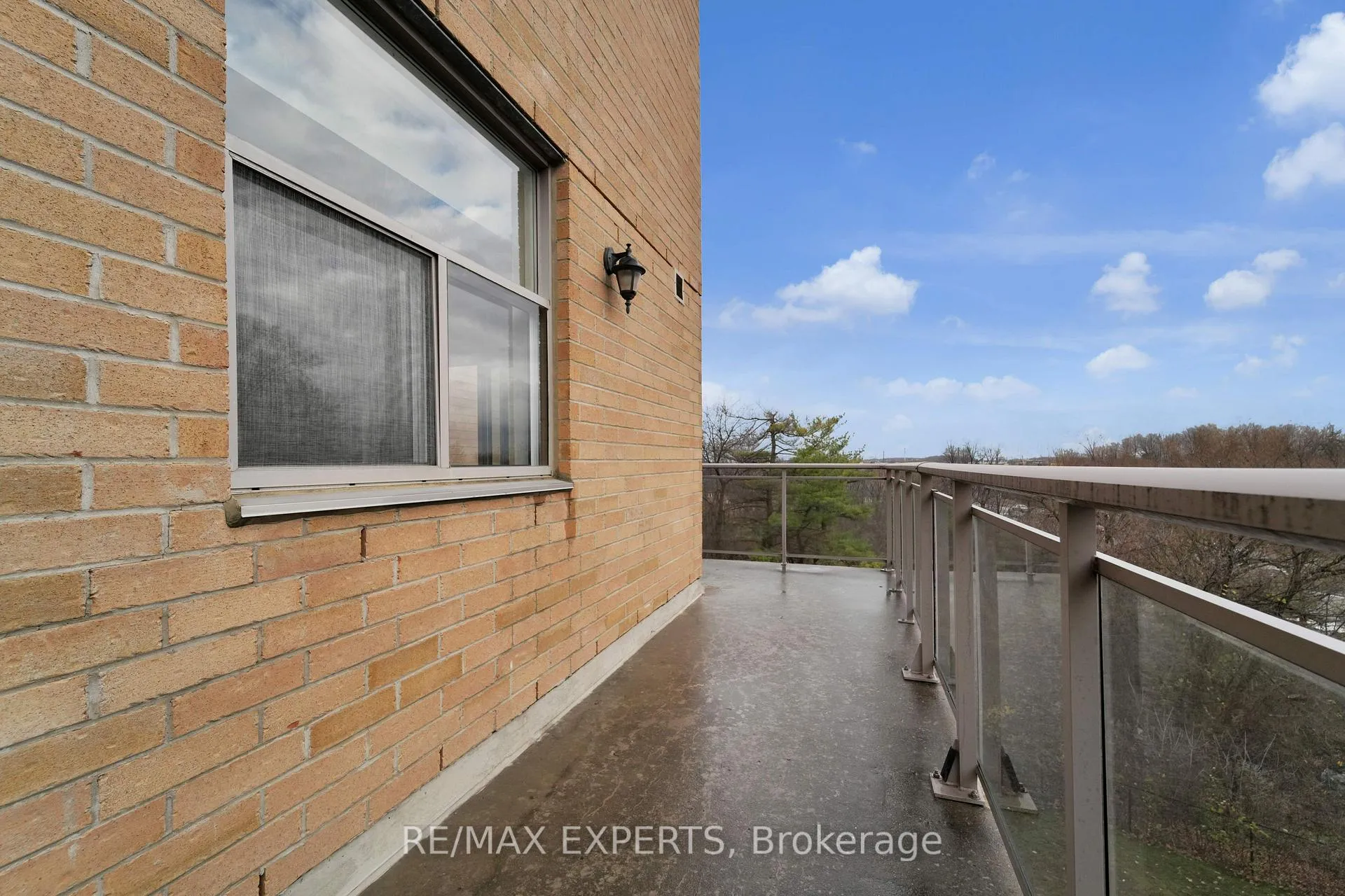 Photo 22 of Unit 406, 2502 Rutherford Road, Vaughan, Maple — HOMEH