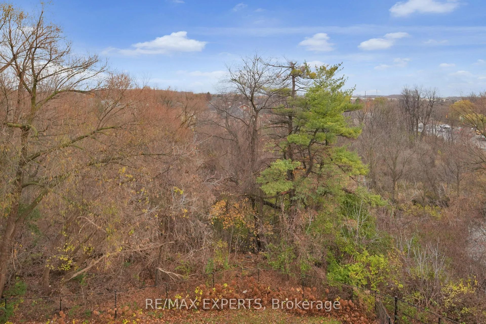 Photo 23 of Unit 406, 2502 Rutherford Road, Vaughan, Maple — HOMEH