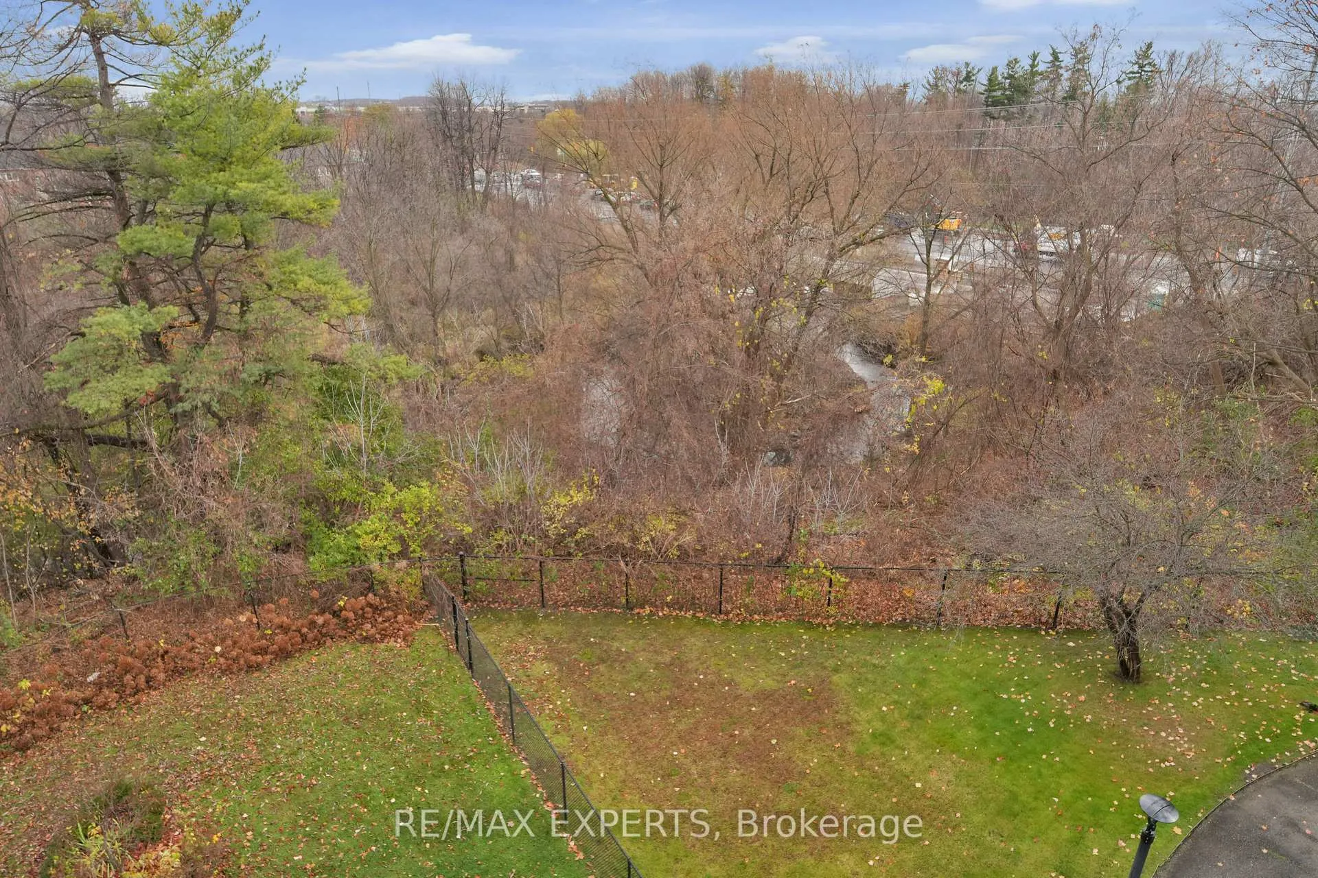 Photo 24 of Unit 406, 2502 Rutherford Road, Vaughan, Maple — HOMEH