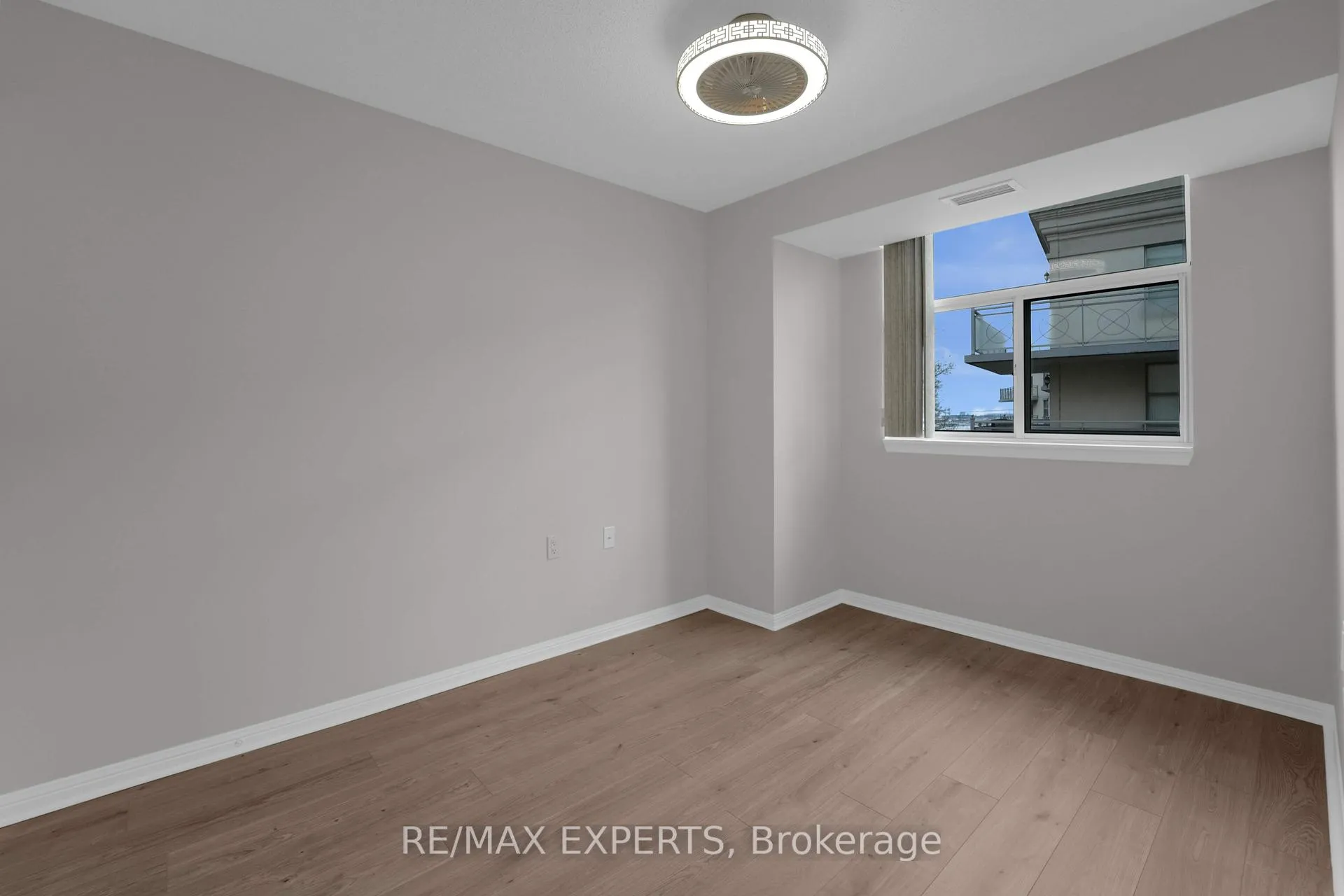 Photo 29 of Unit 406, 2502 Rutherford Road, Vaughan, Maple — HOMEH