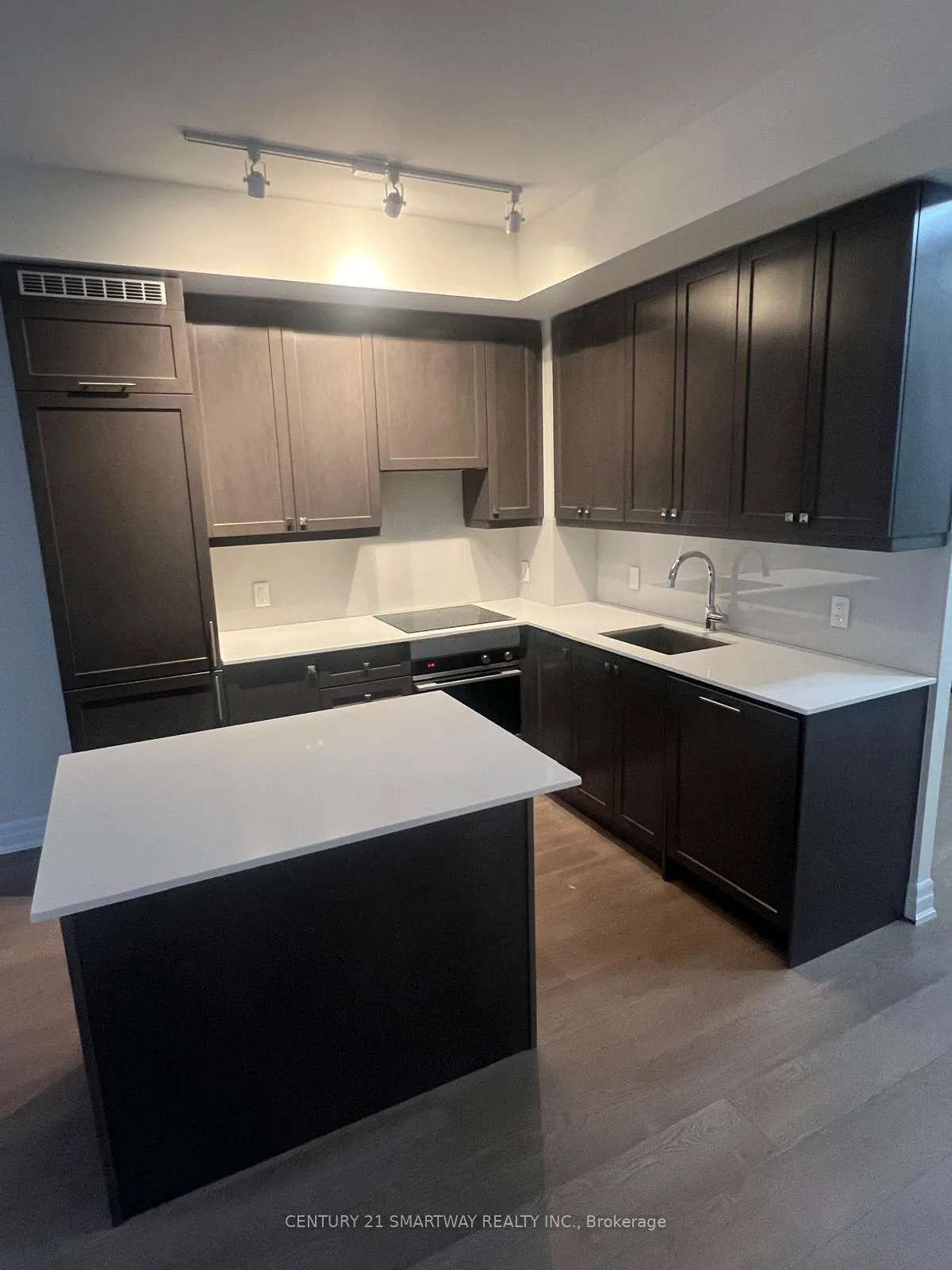 Photo 11 of Unit 520, 9075 Jane Street, Vaughan, Concord — HOMEH