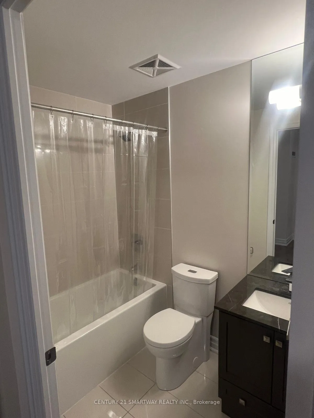 Photo 14 of Unit 520, 9075 Jane Street, Vaughan, Concord — HOMEH