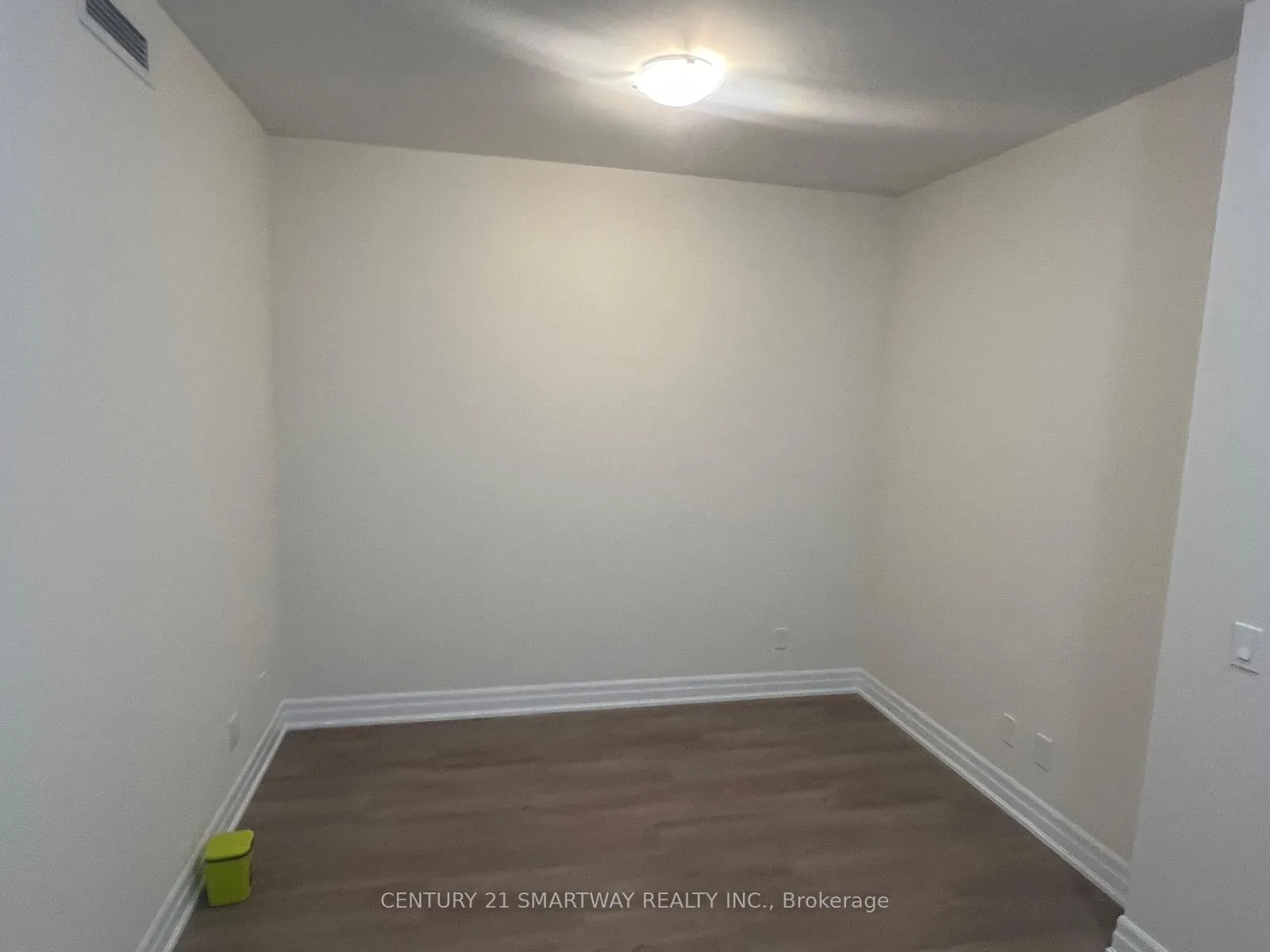 Photo 16 of Unit 520, 9075 Jane Street, Vaughan, Concord — HOMEH