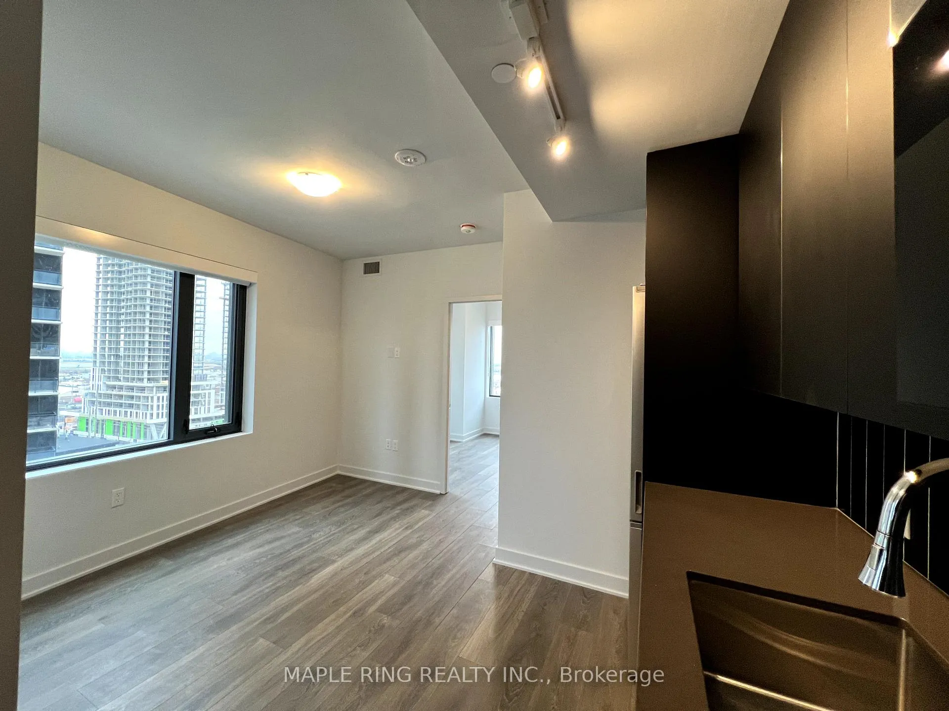 Photo 2 of Unit 1207, 2920 Highway 7 Road, Vaughan, Concord — HOMEH