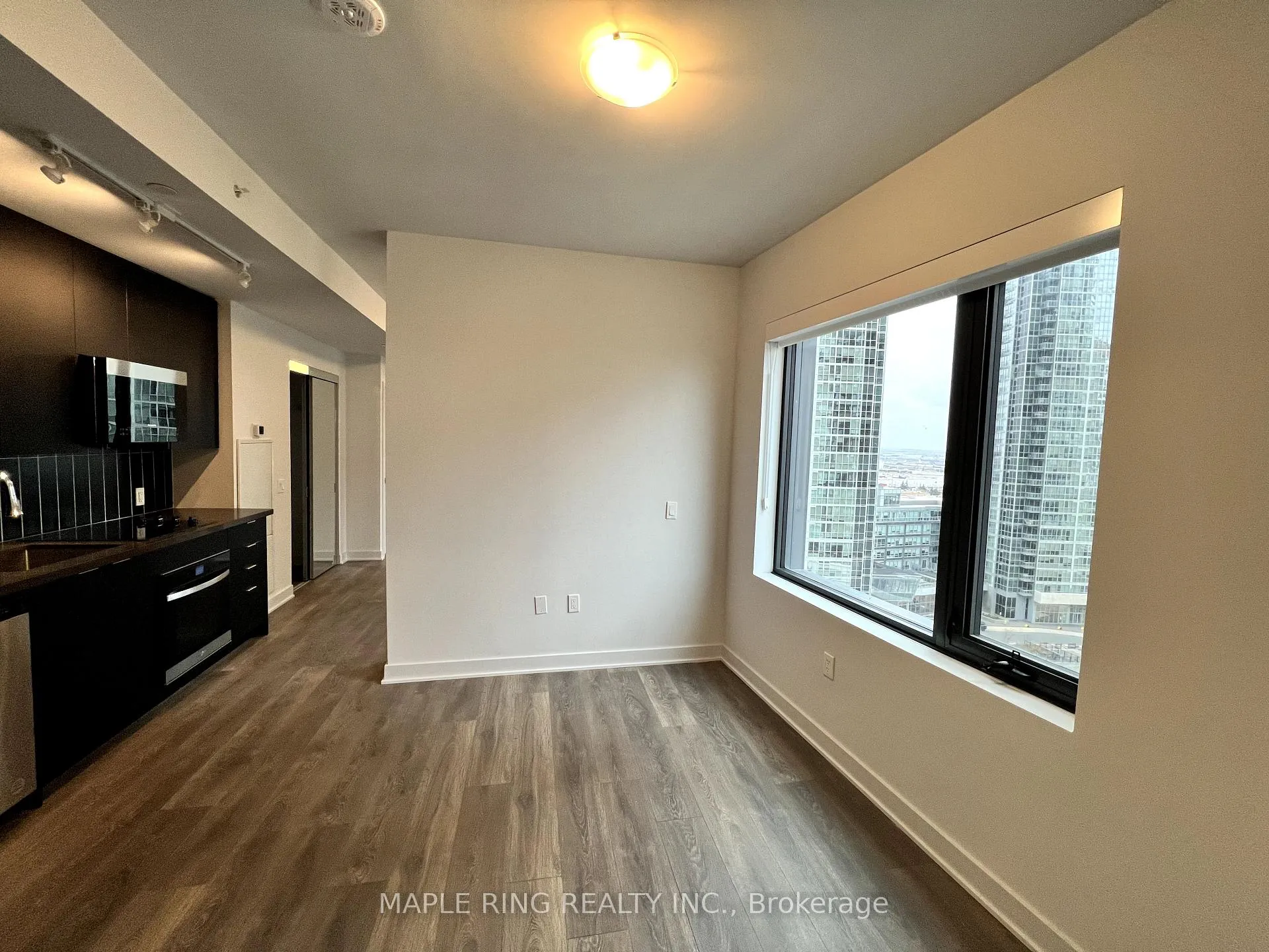 Photo 3 of Unit 1207, 2920 Highway 7 Road, Vaughan, Concord — HOMEH