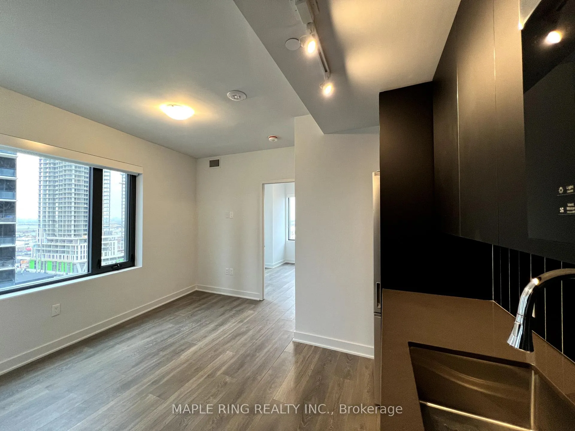 Photo 7 of Unit 1207, 2920 Highway 7 Road, Vaughan, Concord — HOMEH