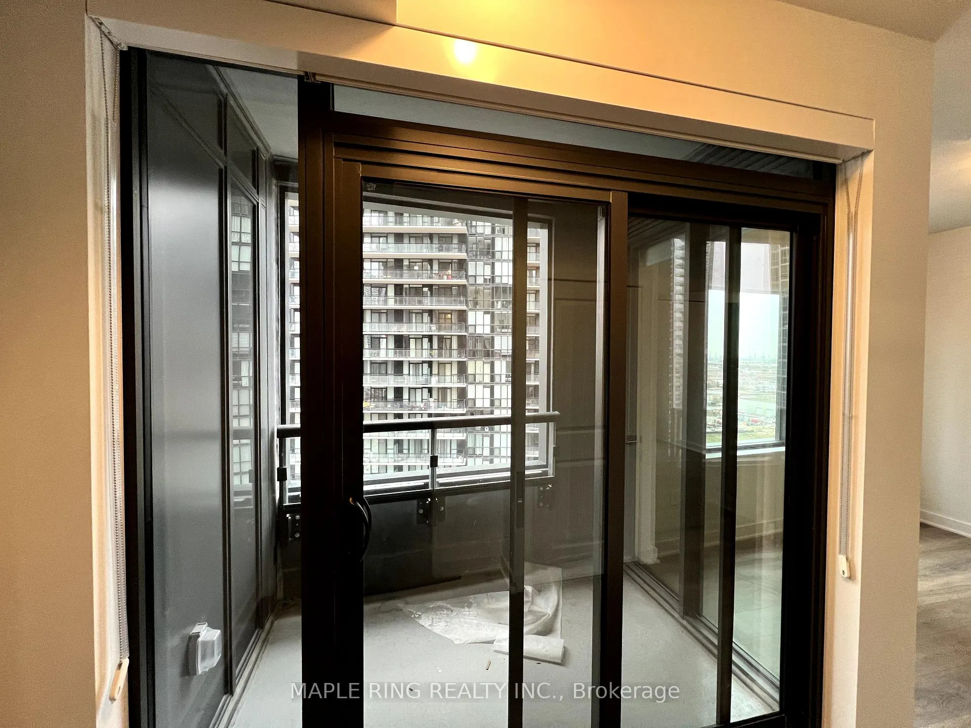 Photo 10 of Unit 1207, 2920 Highway 7 Road, Vaughan, Concord — HOMEH