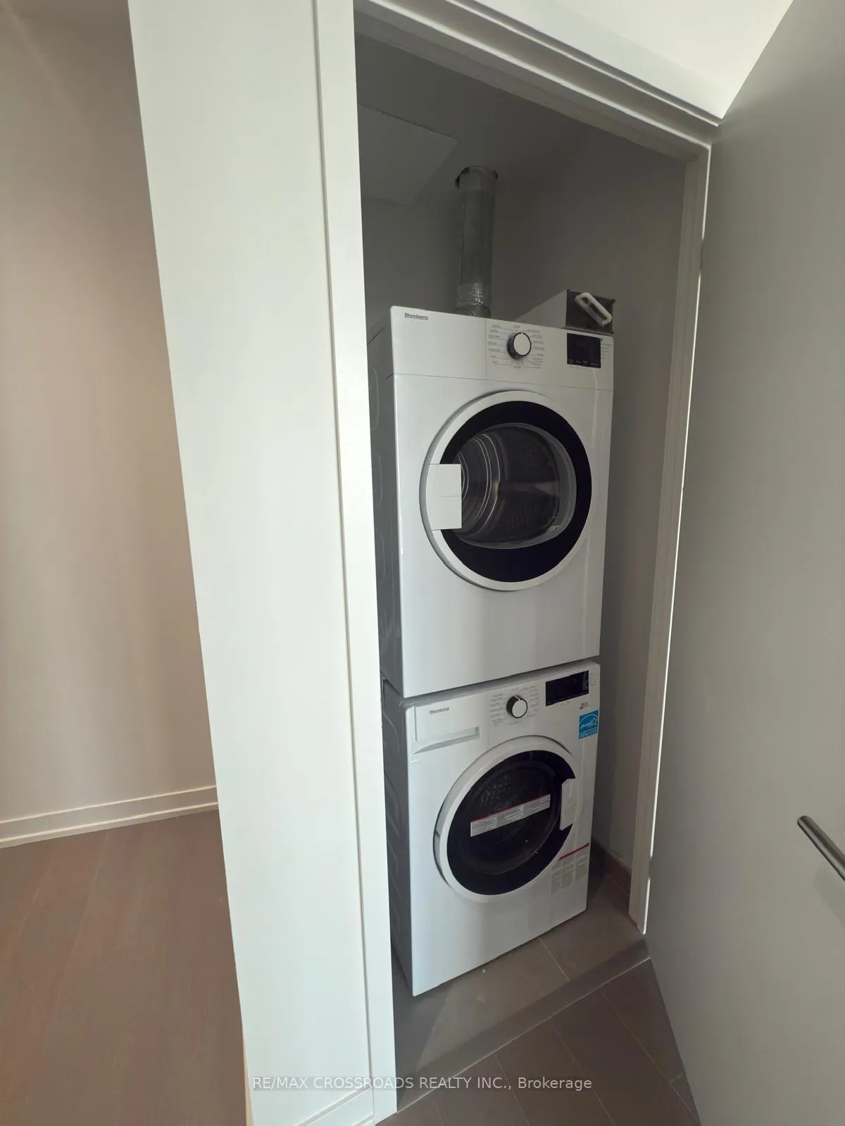 Photo 18 of Unit 3304, 39 Mary Street, Barrie, City Centre — HOMEH