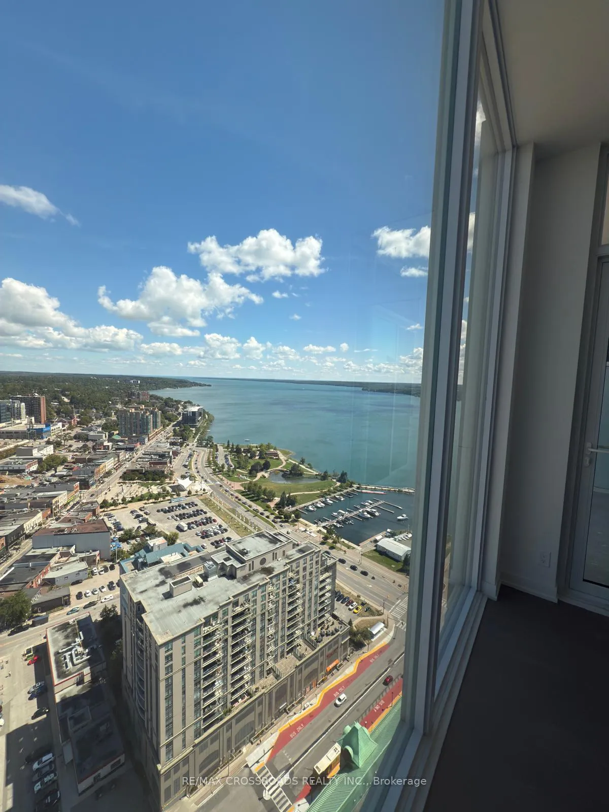 Photo 20 of Unit 3304, 39 Mary Street, Barrie, City Centre — HOMEH