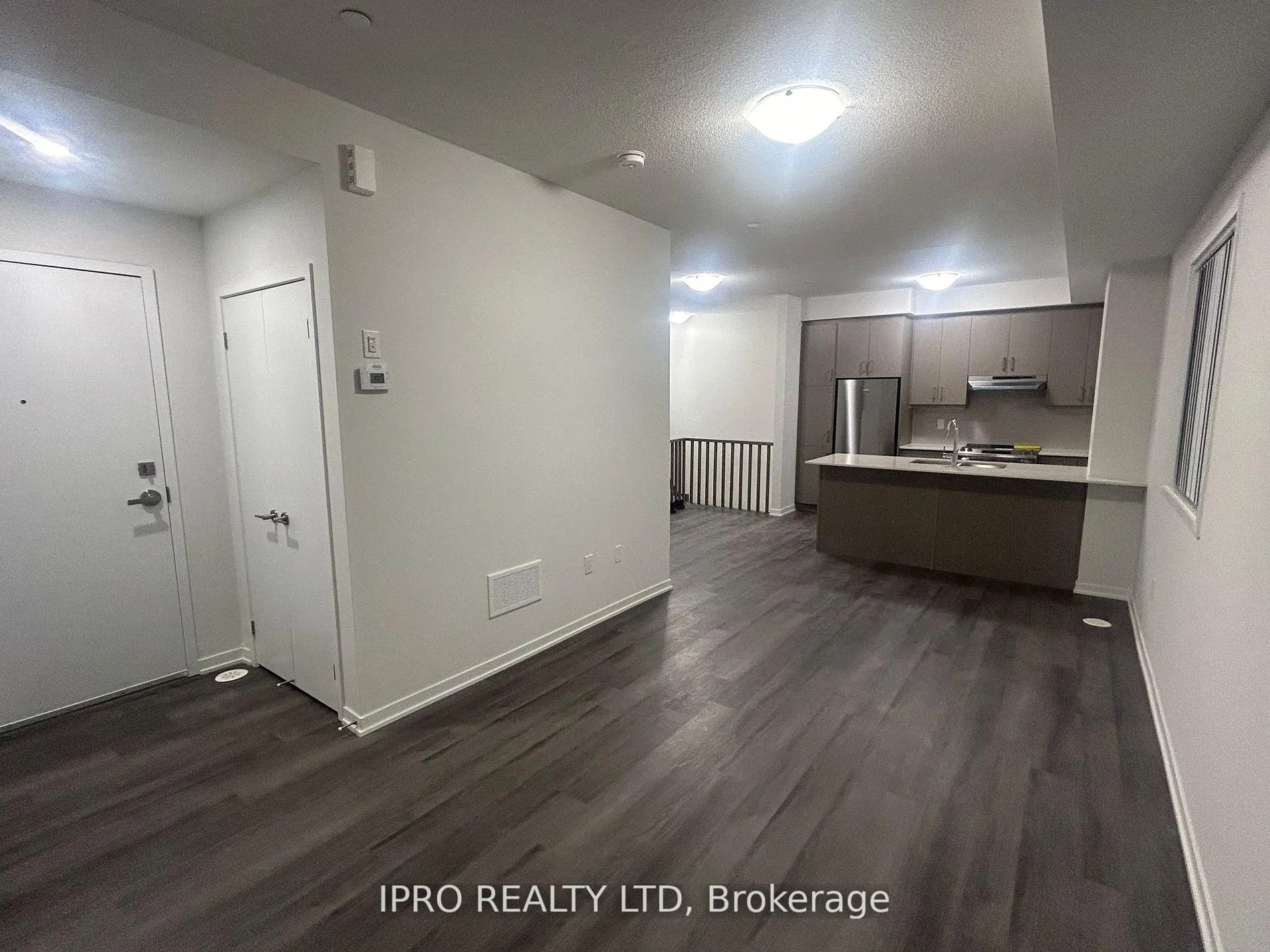 Photo 2 of Unit 358, 100 Honeycrisp Crescent, Vaughan, Vaughan Corporate Centre — HOMEH
