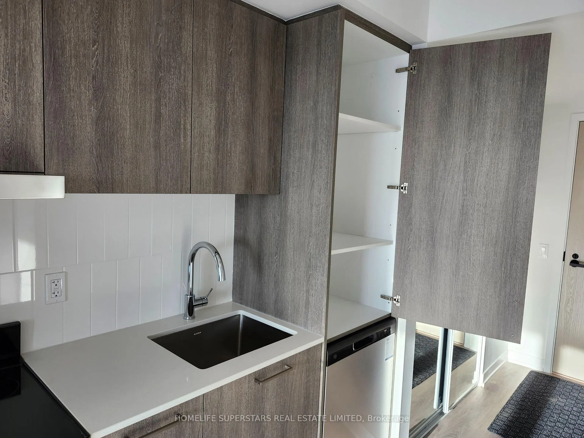 Photo 12 of Unit 4101, 195 Commerce Street, Vaughan, Vaughan Corporate Centre — HOMEH