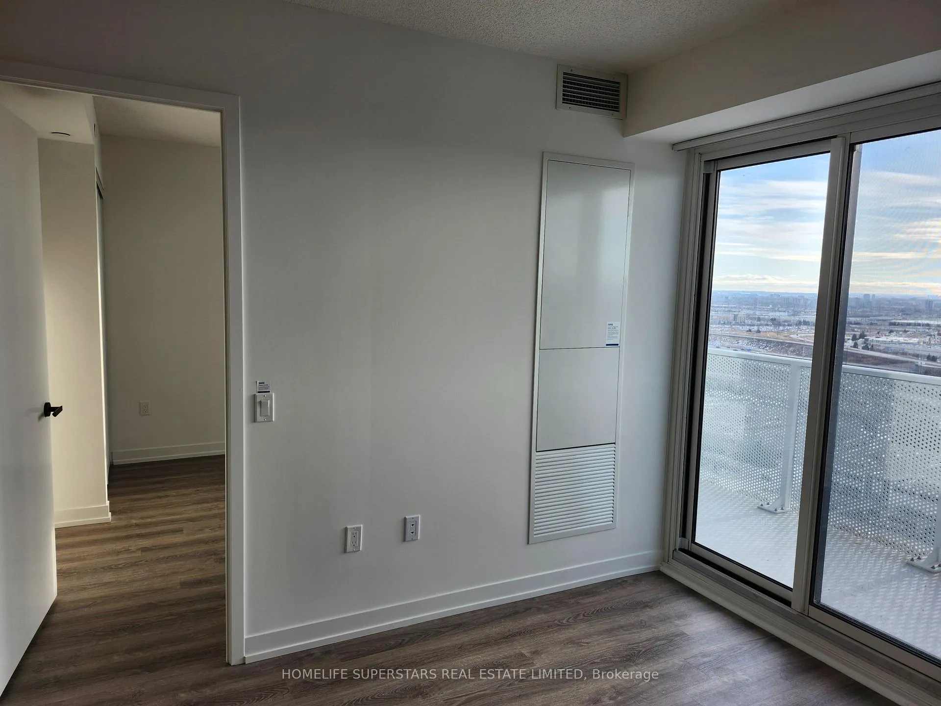 Photo 14 of Unit 4101, 195 Commerce Street, Vaughan, Vaughan Corporate Centre — HOMEH