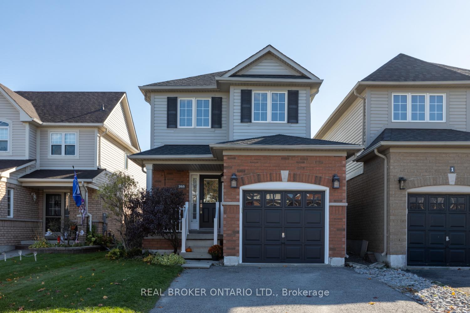 Photo 3 of 265 Bons Avenue, Clarington, Bowmanville — HOMEH