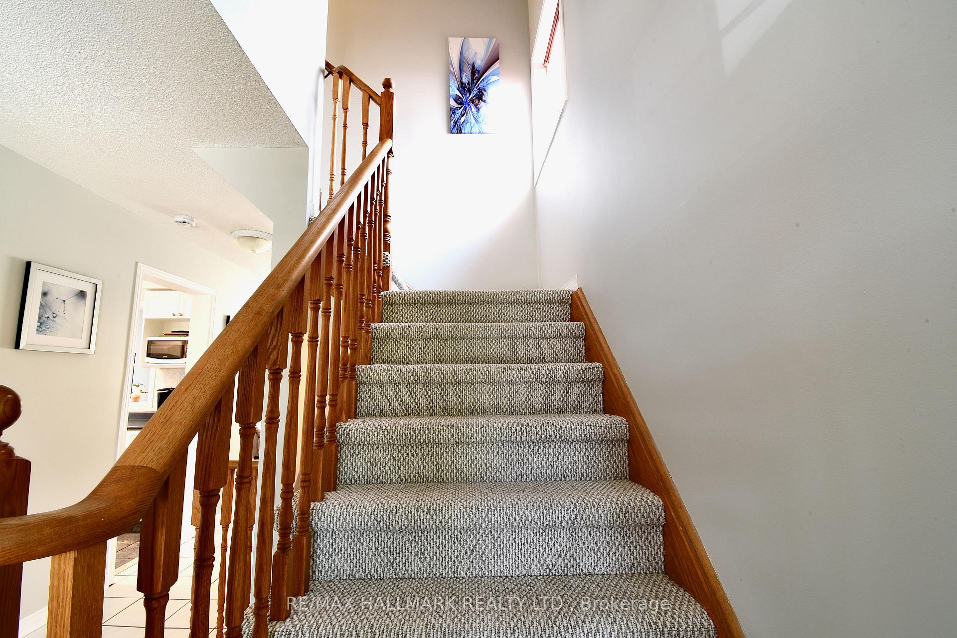 Photo 16 of 24 Glenora Place, Georgina, Keswick North — HOMEH