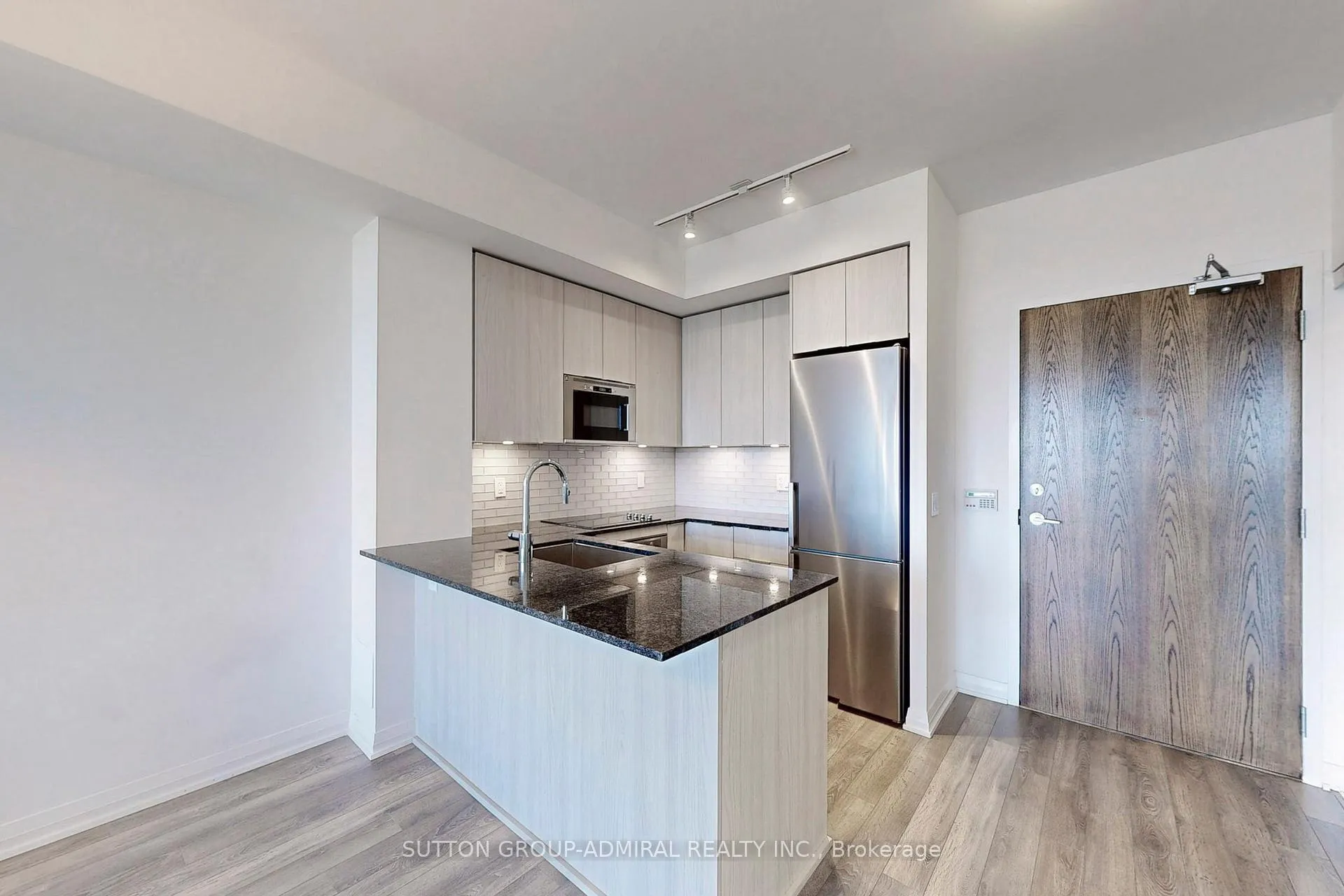 Photo 9 of Unit 316, 99 Eagle Rock Way, Vaughan, Rural Vaughan — HOMEH