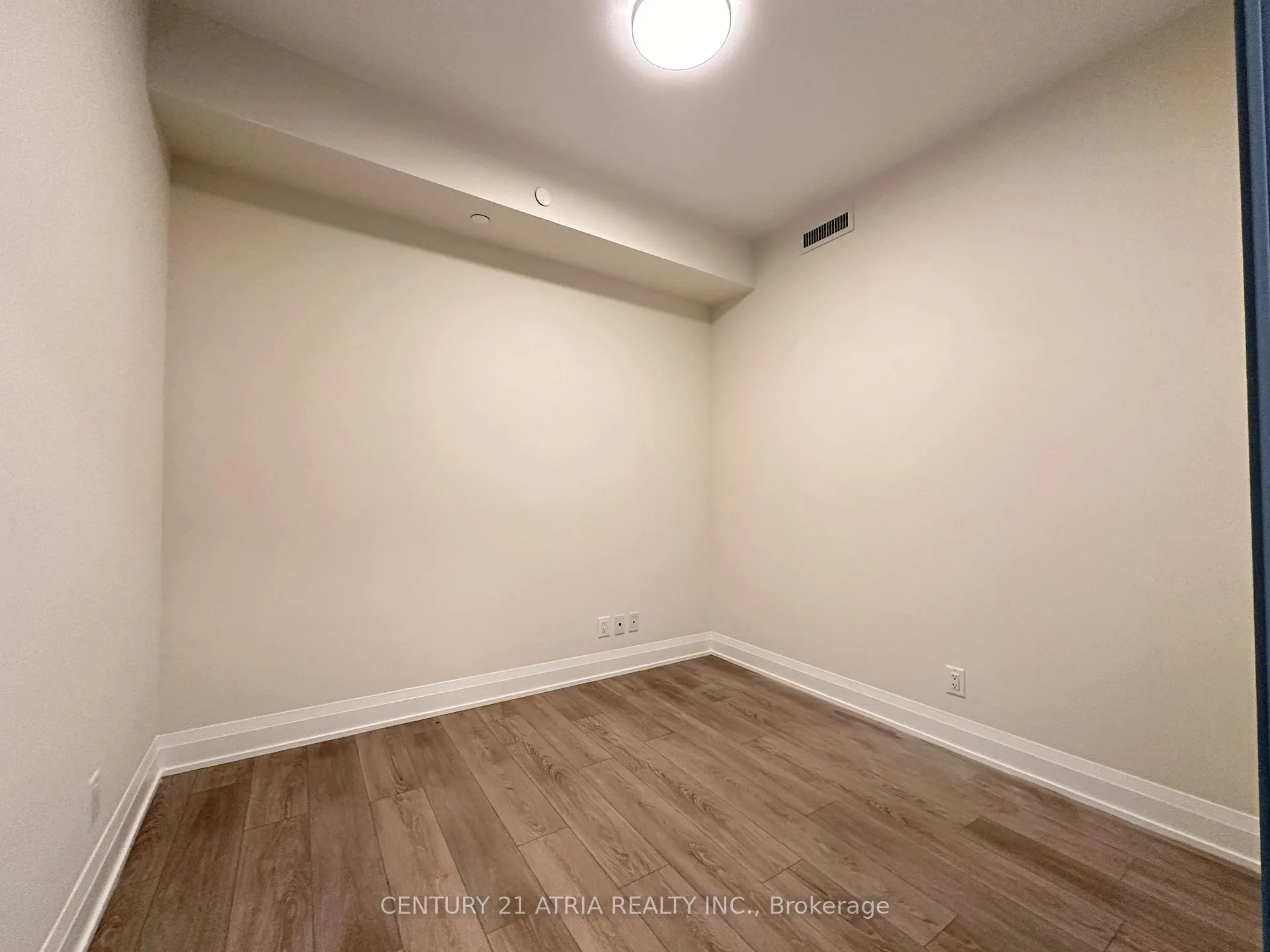 Photo 8 of Unit 1708, 18 Water Walk Drive, Markham, Unionville — HOMEH