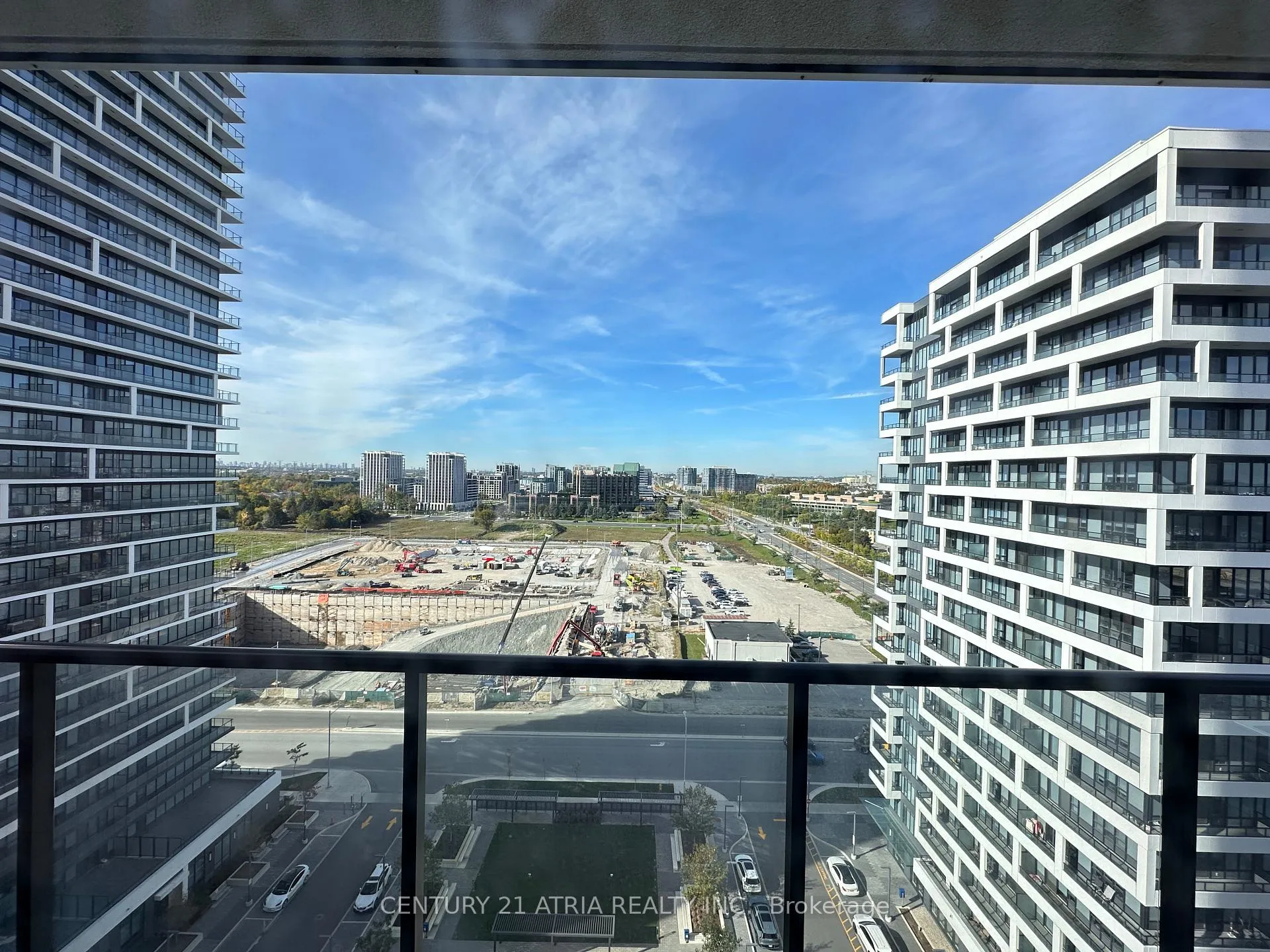 Photo 9 of Unit 1708, 18 Water Walk Drive, Markham, Unionville — HOMEH