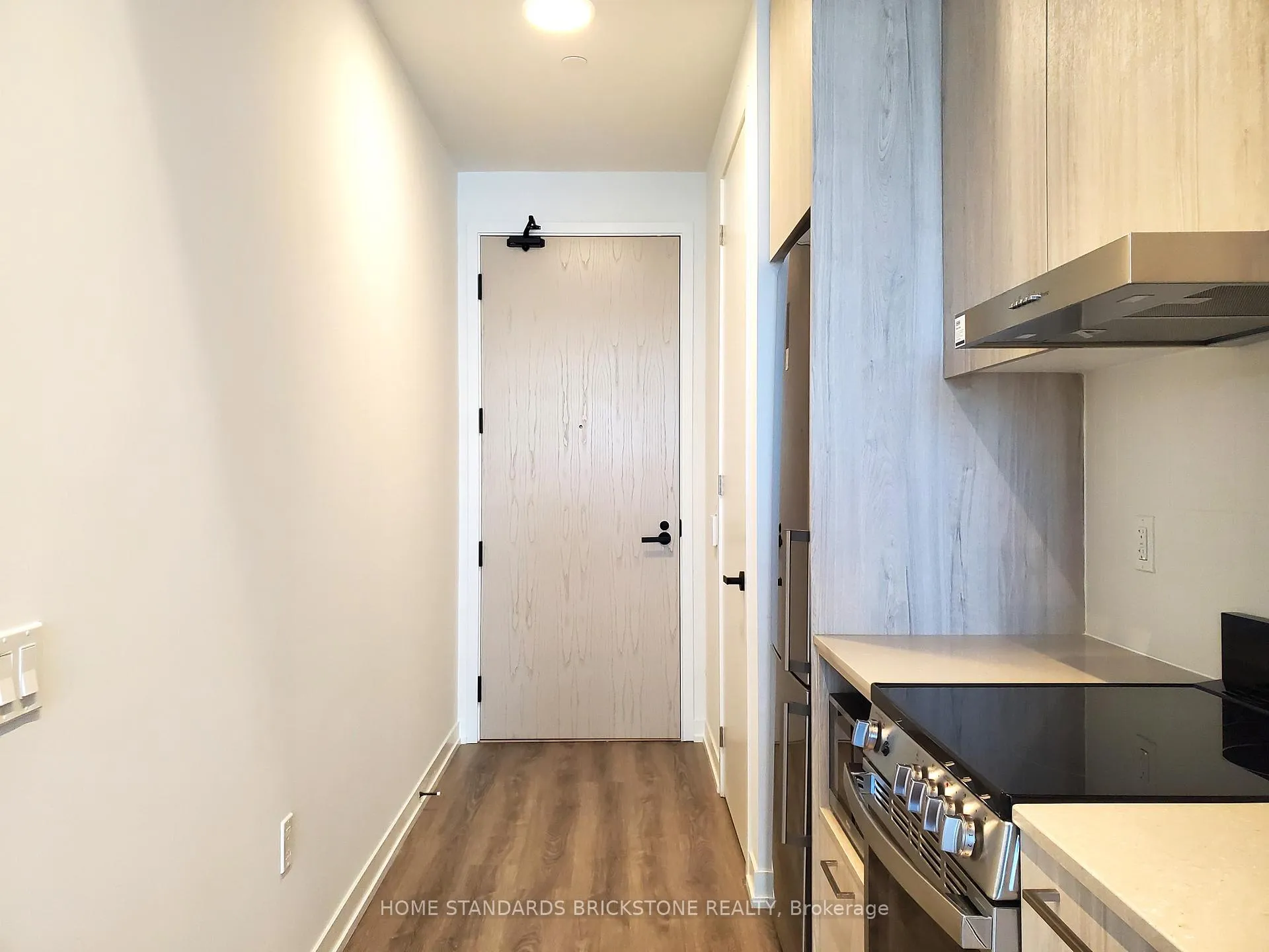 Photo 2 of Unit 3202, 195 Commerce Street, Vaughan, Vaughan Corporate Centre — HOMEH