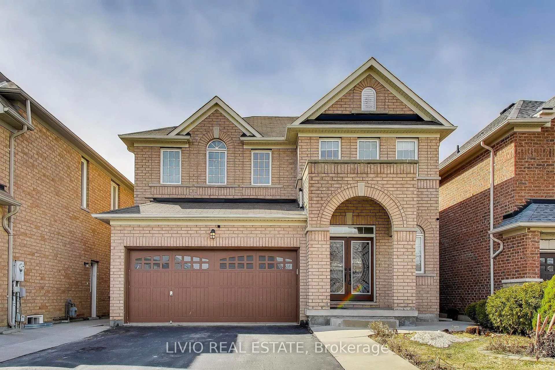 Front of 232 Thorndale Road