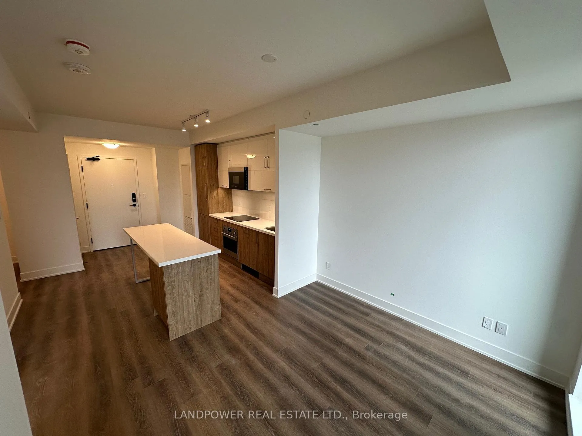 Photo 4 of Unit 1321, 56 Andre De Grasse Street, Markham, Unionville — HOMEH