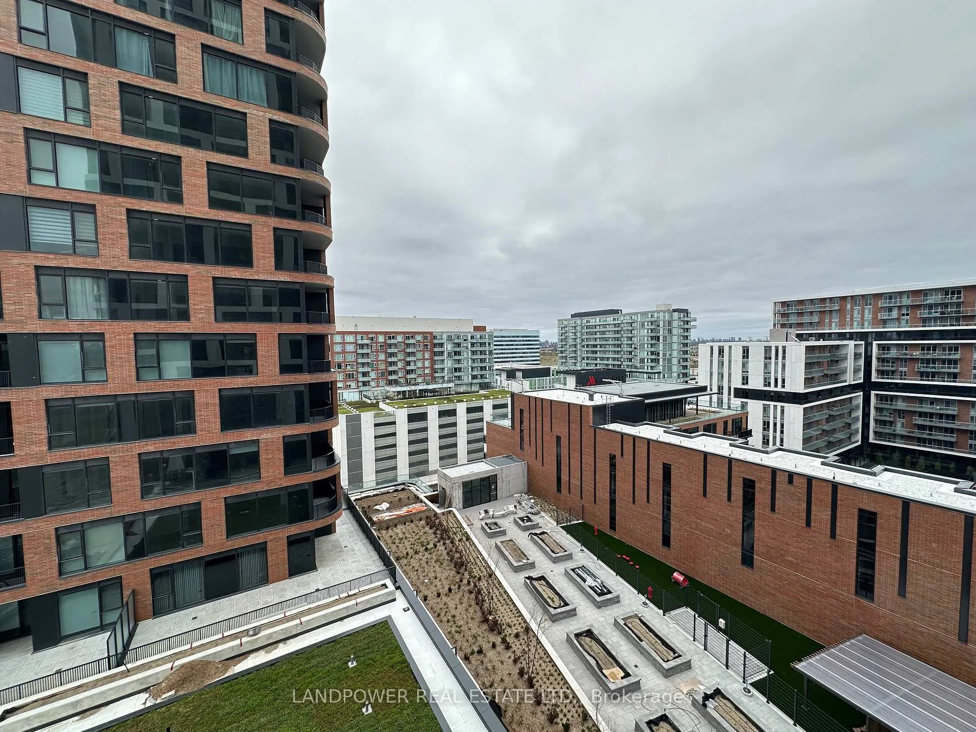 Photo 10 of Unit 1321, 56 Andre De Grasse Street, Markham, Unionville — HOMEH