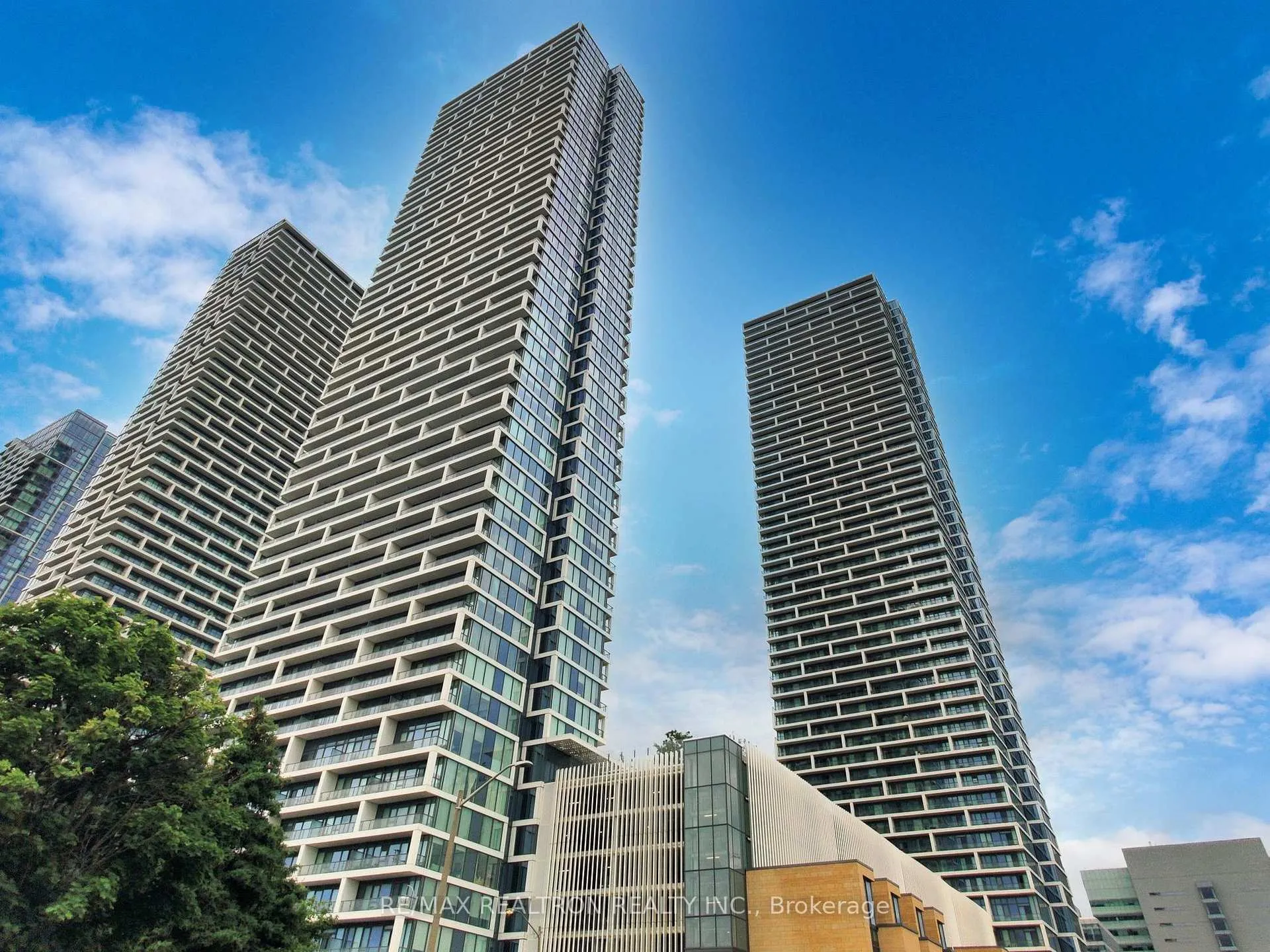 Photo 3 of Unit 5708, 5 Buttermill Avenue, Vaughan, Vaughan Corporate Centre — HOMEH