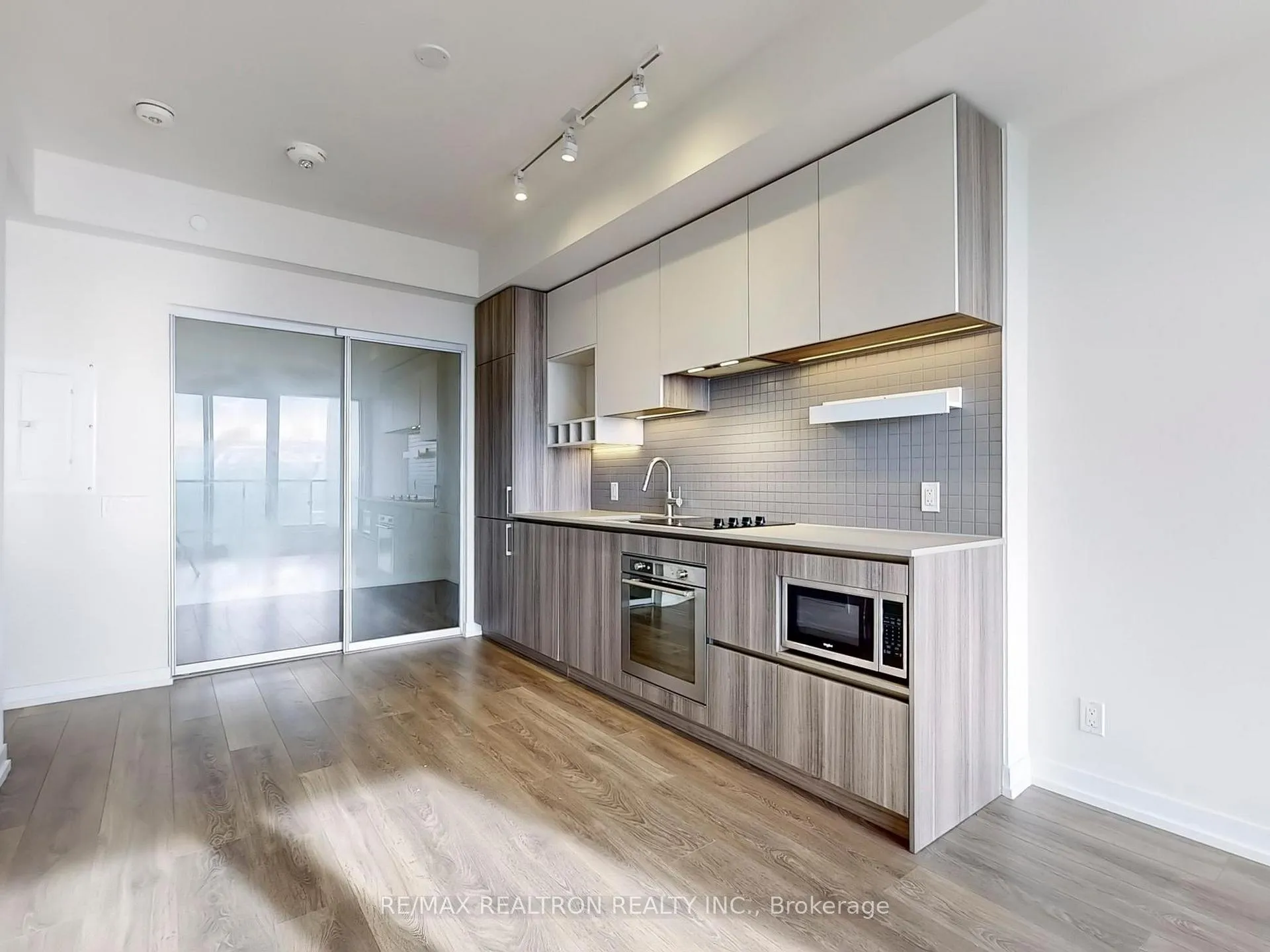 Photo 17 of Unit 5708, 5 Buttermill Avenue, Vaughan, Vaughan Corporate Centre — HOMEH