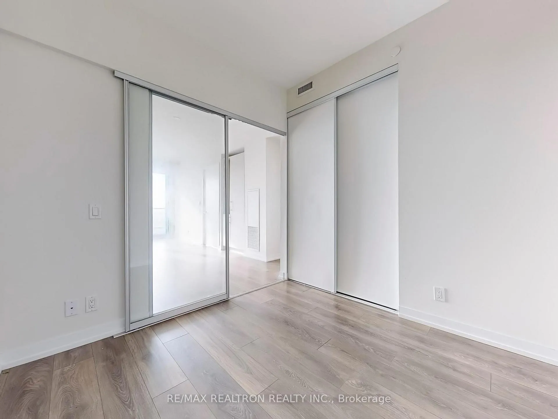Photo 25 of Unit 5708, 5 Buttermill Avenue, Vaughan, Vaughan Corporate Centre — HOMEH