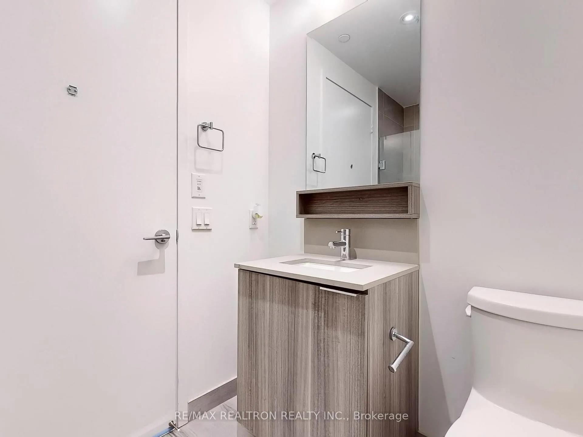 Photo 29 of Unit 5708, 5 Buttermill Avenue, Vaughan, Vaughan Corporate Centre — HOMEH