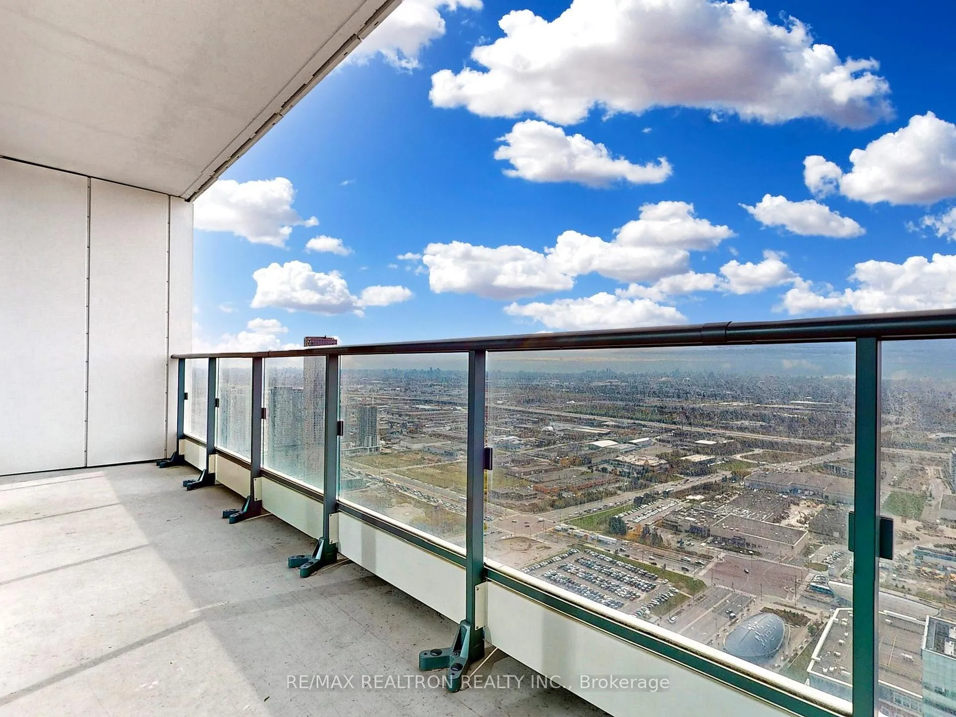Photo 32 of Unit 5708, 5 Buttermill Avenue, Vaughan, Vaughan Corporate Centre — HOMEH