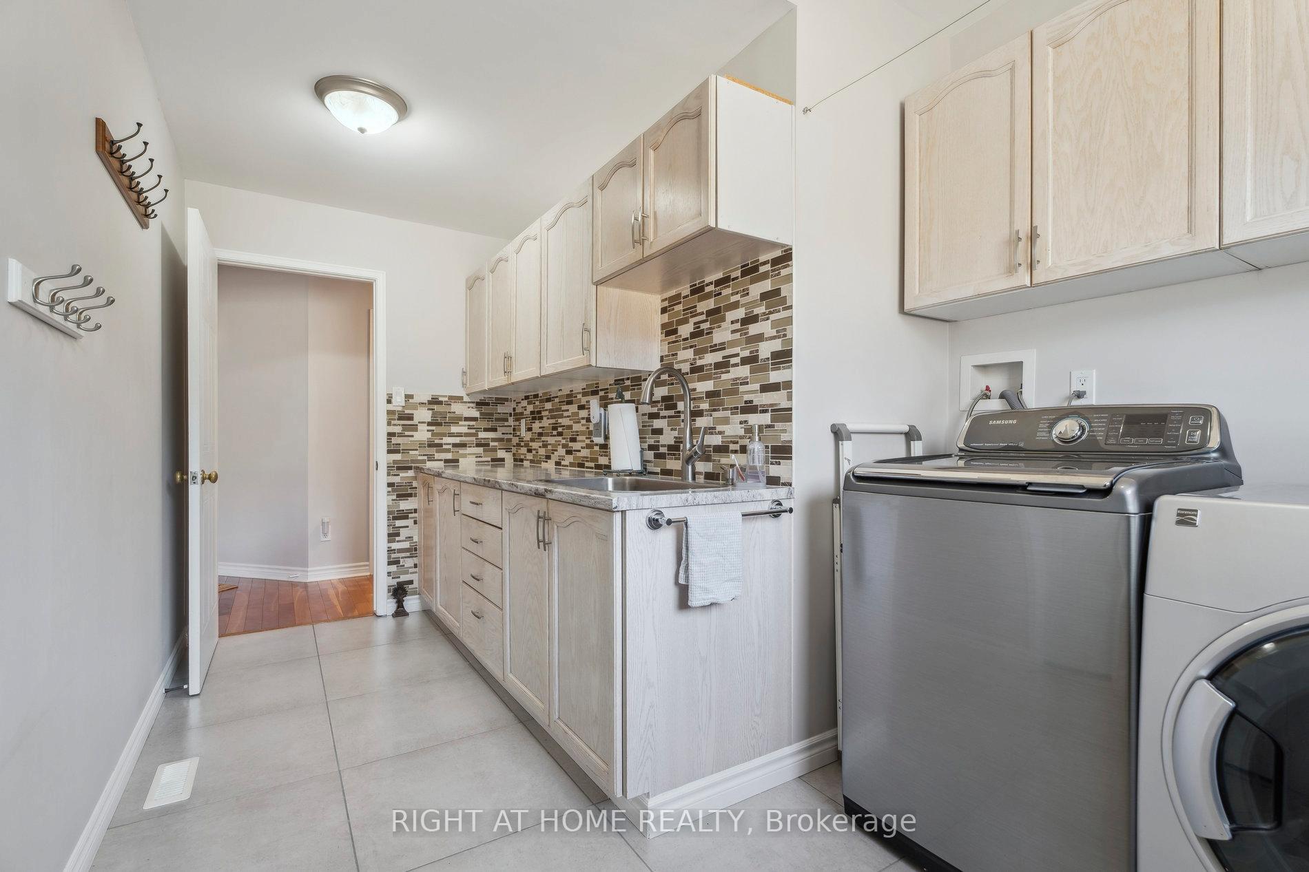 Photo 24 of 84 Cecil Street, Essa, Angus — HOMEH