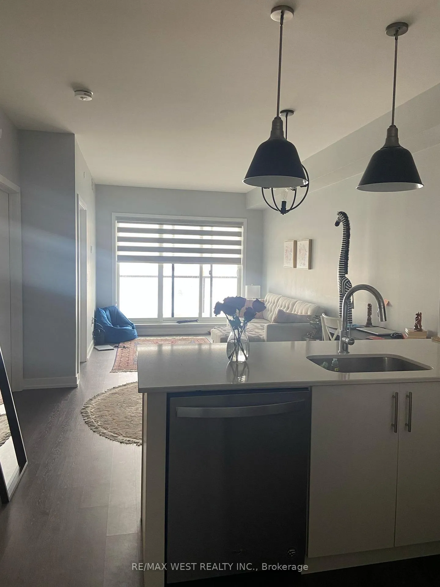 Photo 4 of Unit 342, 555 William Graham Dr, Aurora, Rural Aurora — HOMEH