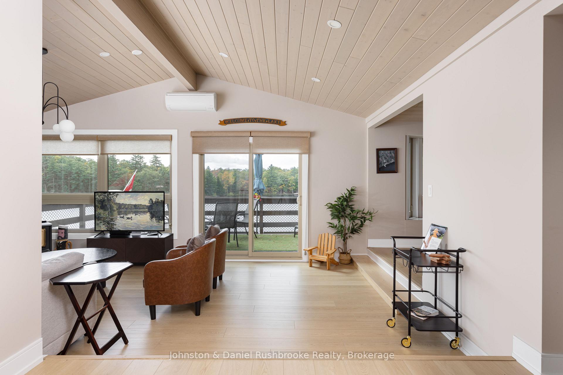 Photo 9 of 621 Peninsula Road, Gravenhurst, Wood (Gravenhurst) — HOMEH
